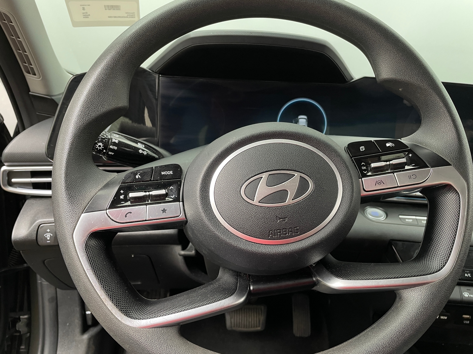 Thumbnail: 2024 Hyundai Elantra - 5