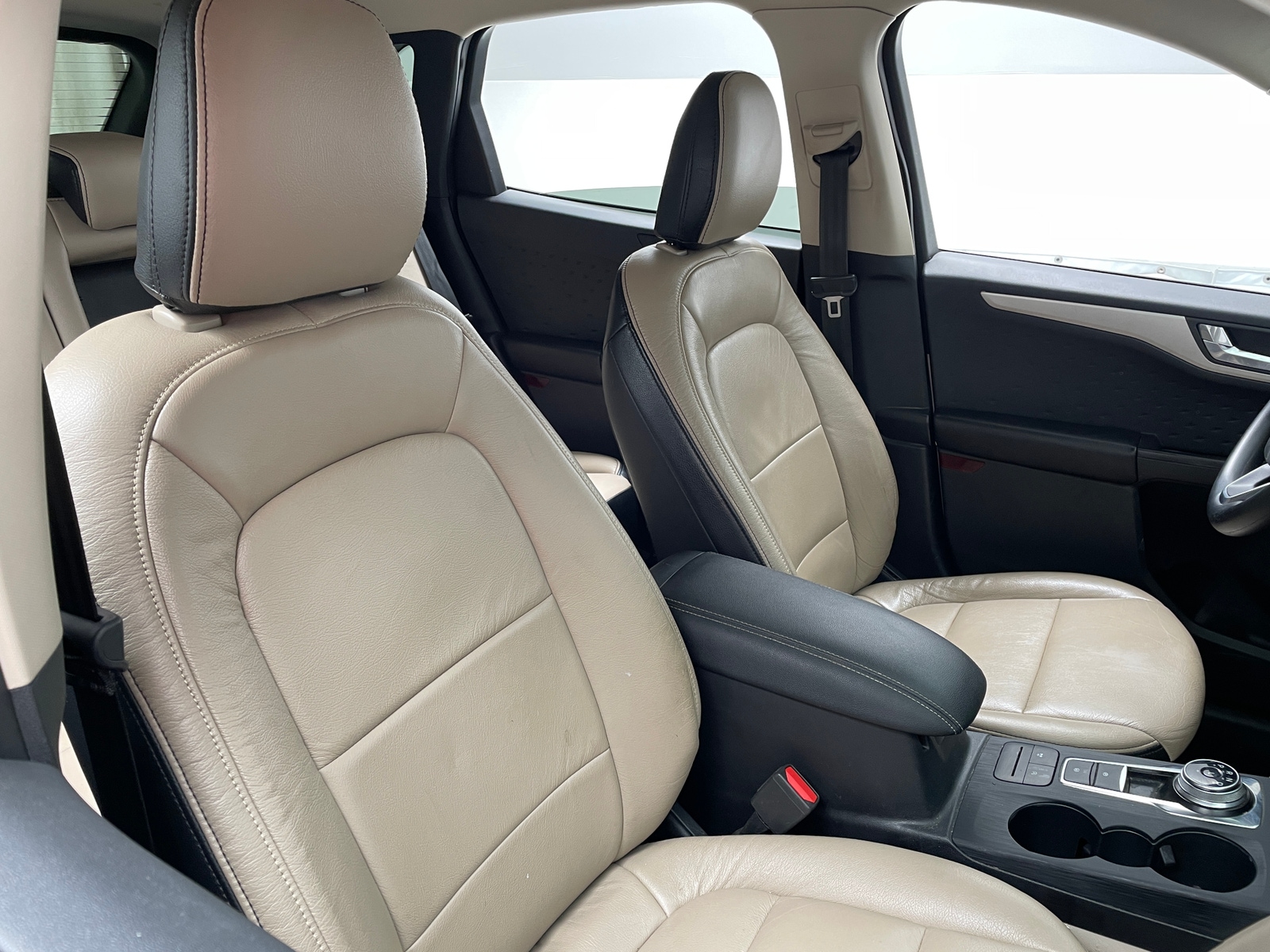 Thumbnail: 2020 Ford Escape - 2