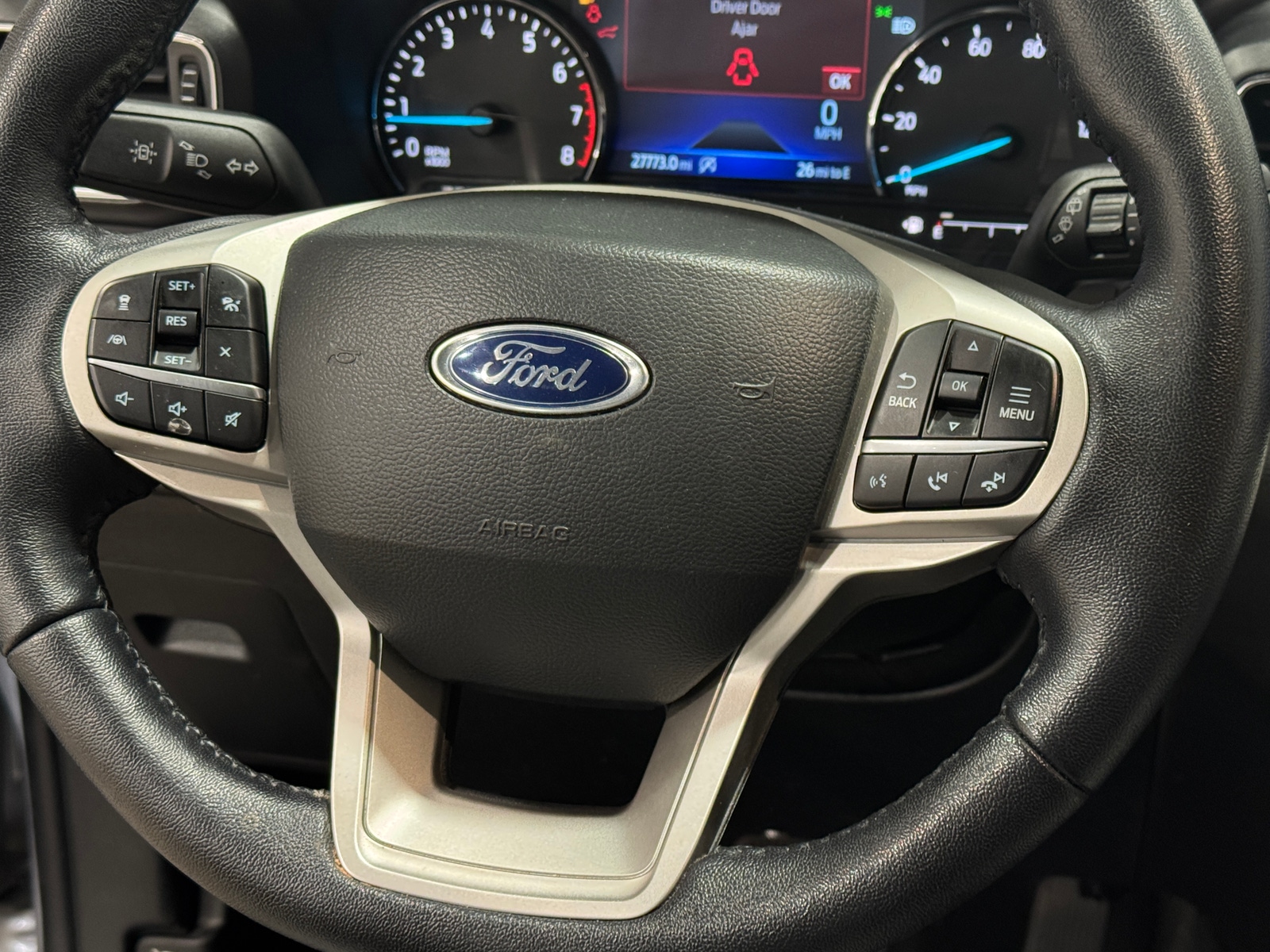Thumbnail: 2021 Ford Explorer - 5