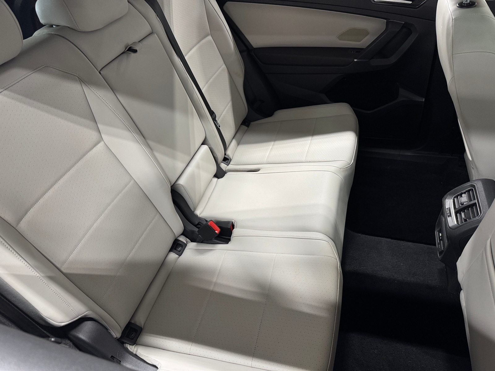 Thumbnail: 2018 Volkswagen Tiguan - 5