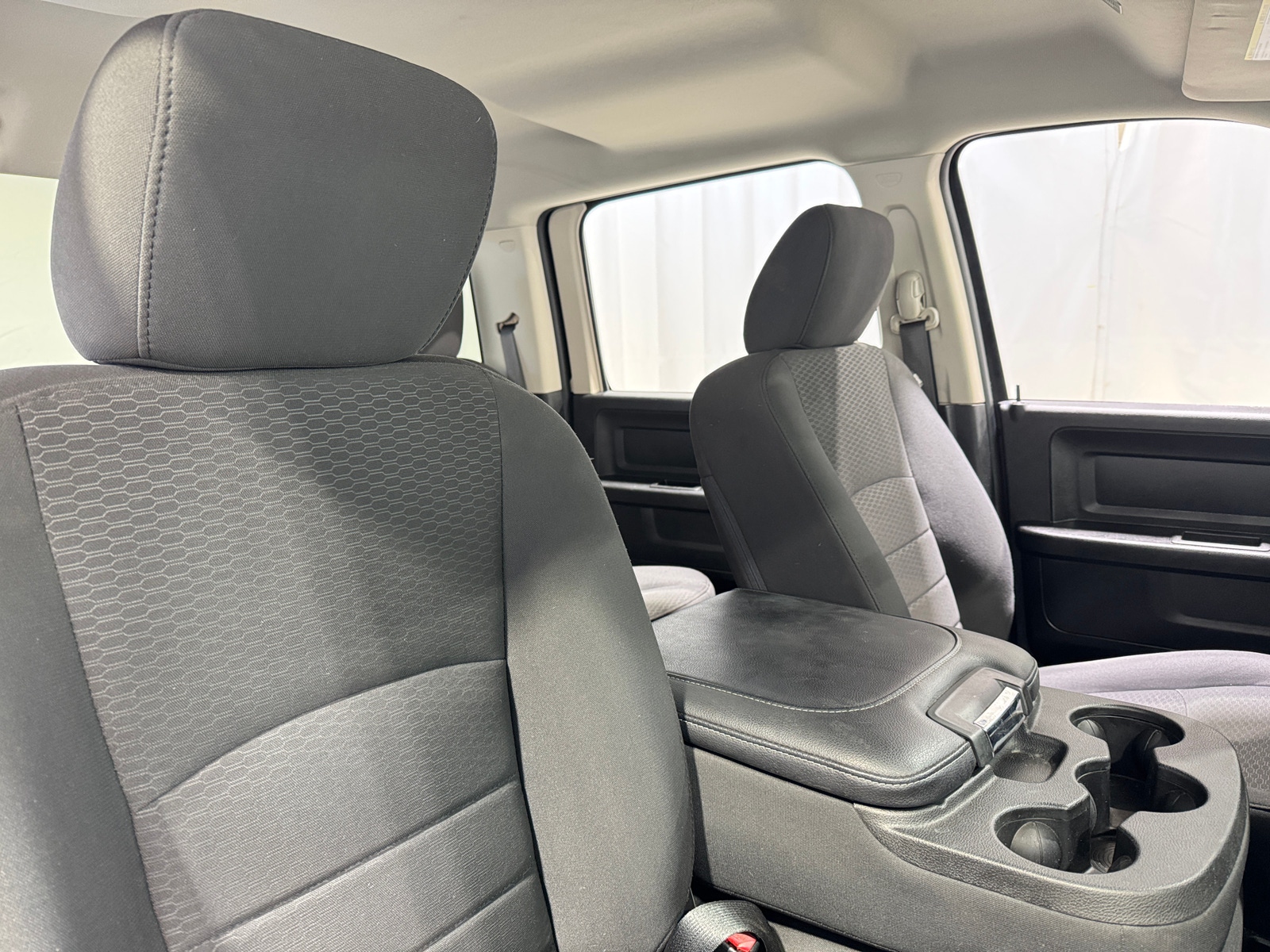 Thumbnail: 2019 RAM 1500 Classic - 2