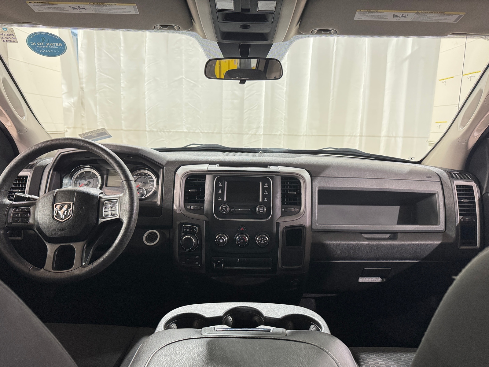 Thumbnail: 2019 RAM 1500 Classic - 3