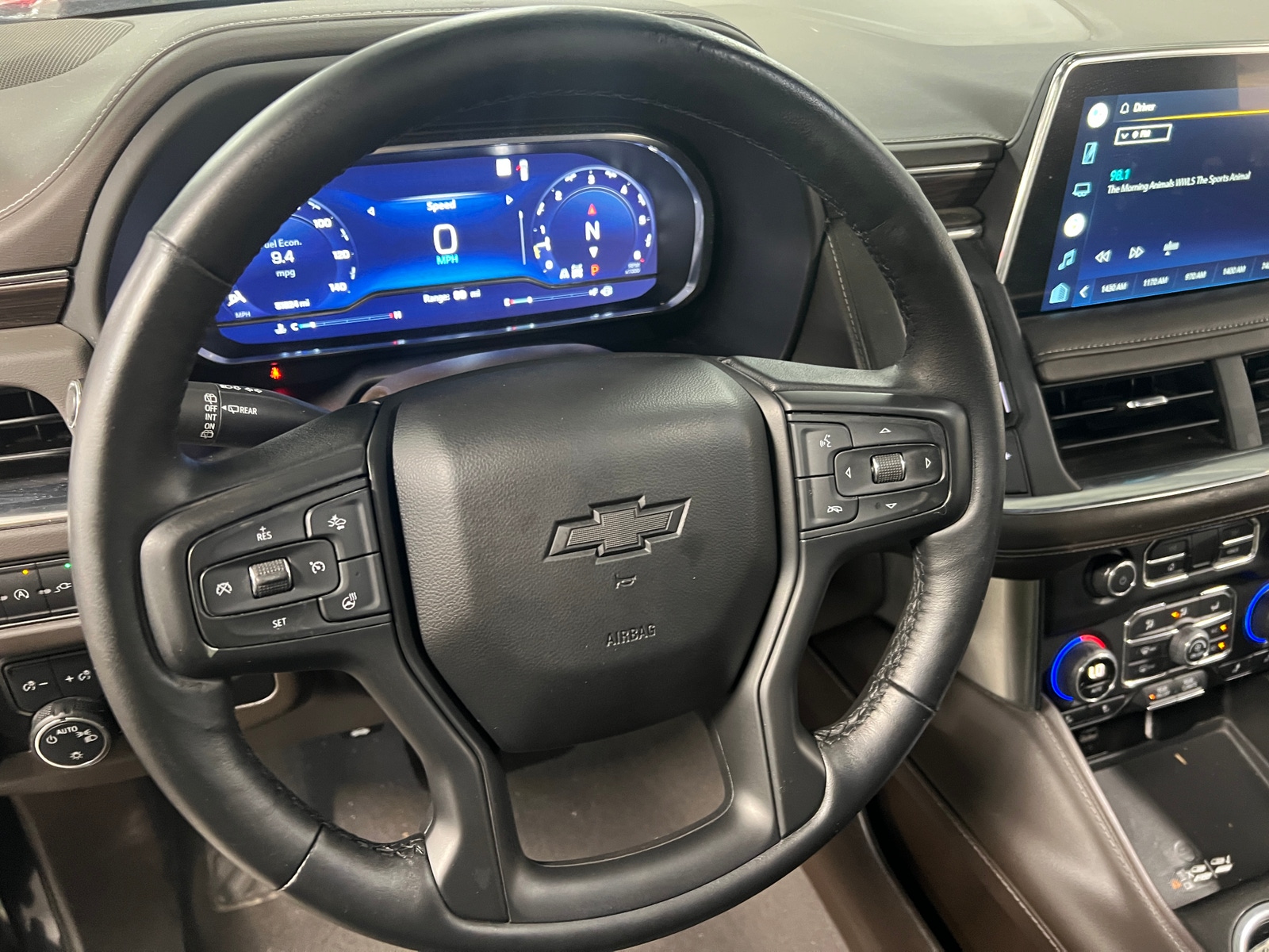 Thumbnail: 2022 Chevrolet Tahoe - 4