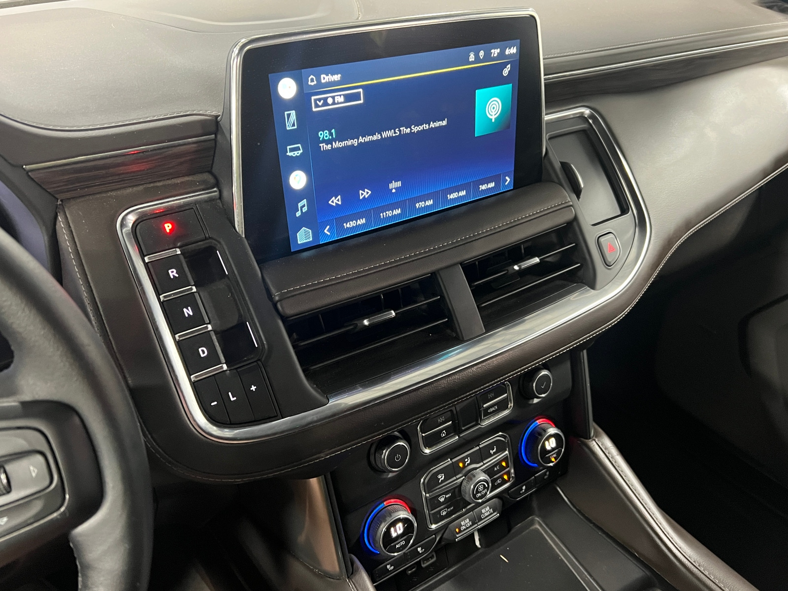 Thumbnail: 2022 Chevrolet Tahoe - 3