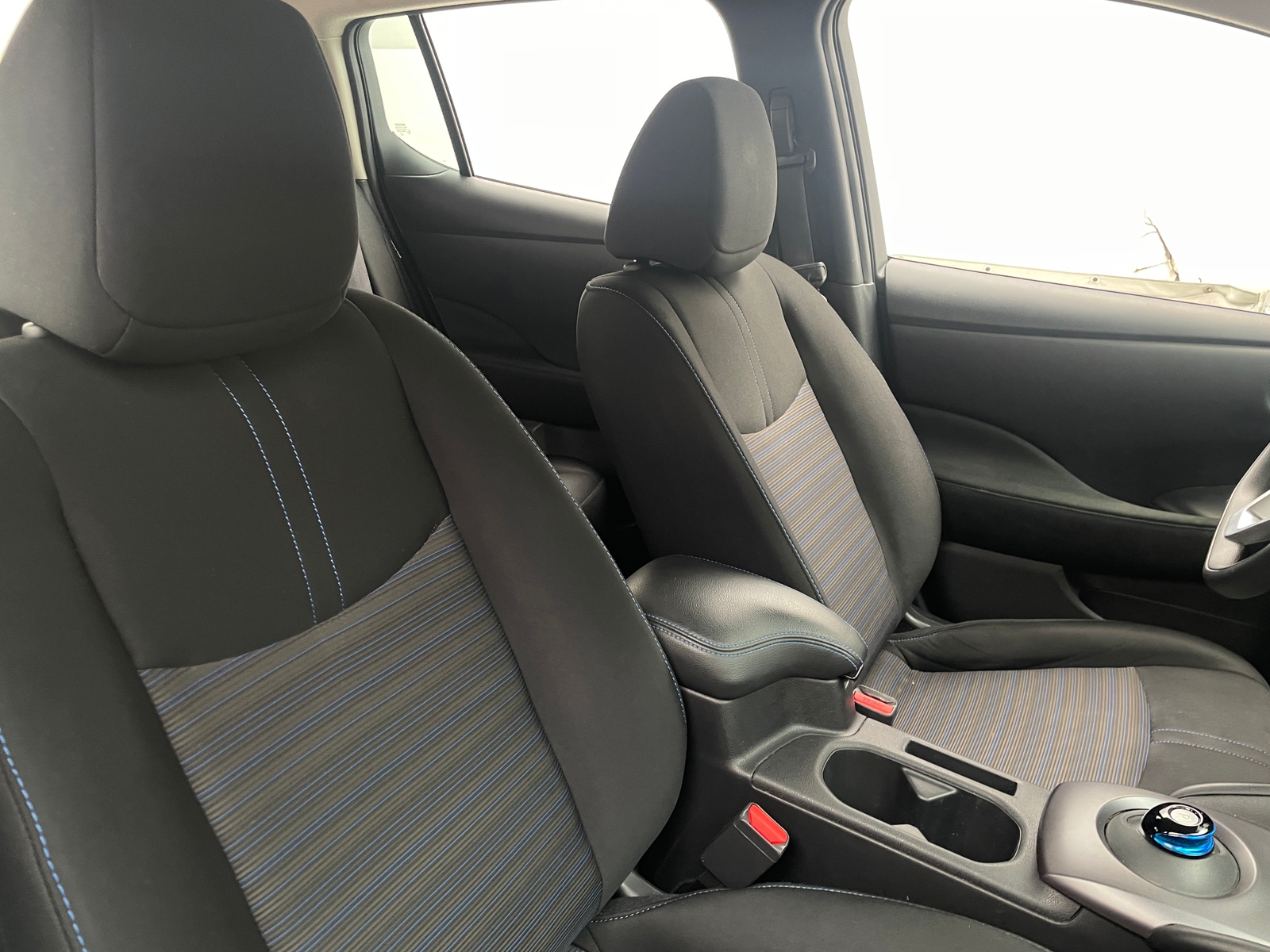 Thumbnail: 2022 Nissan Leaf - 2