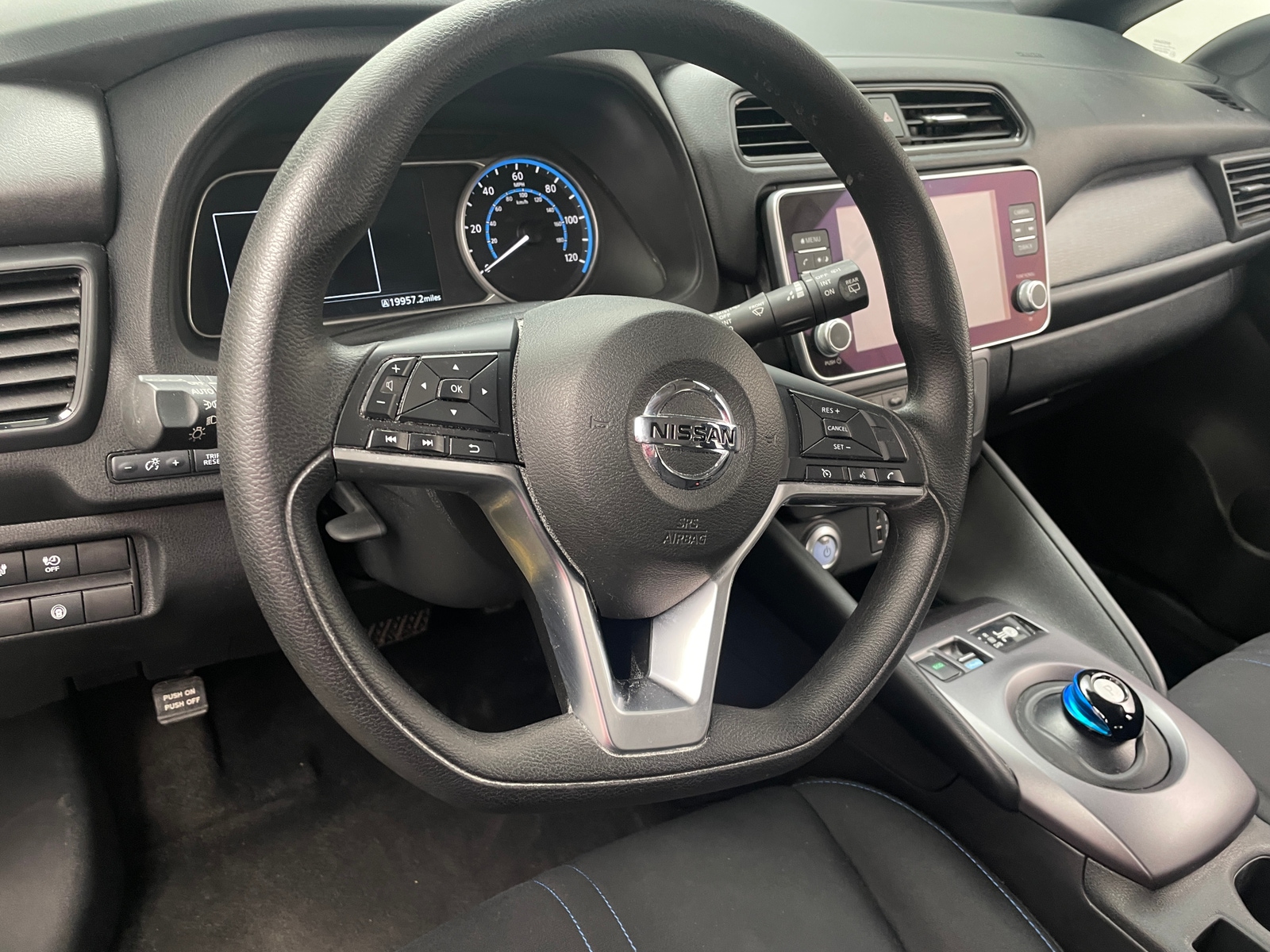 Thumbnail: 2022 Nissan Leaf - 5