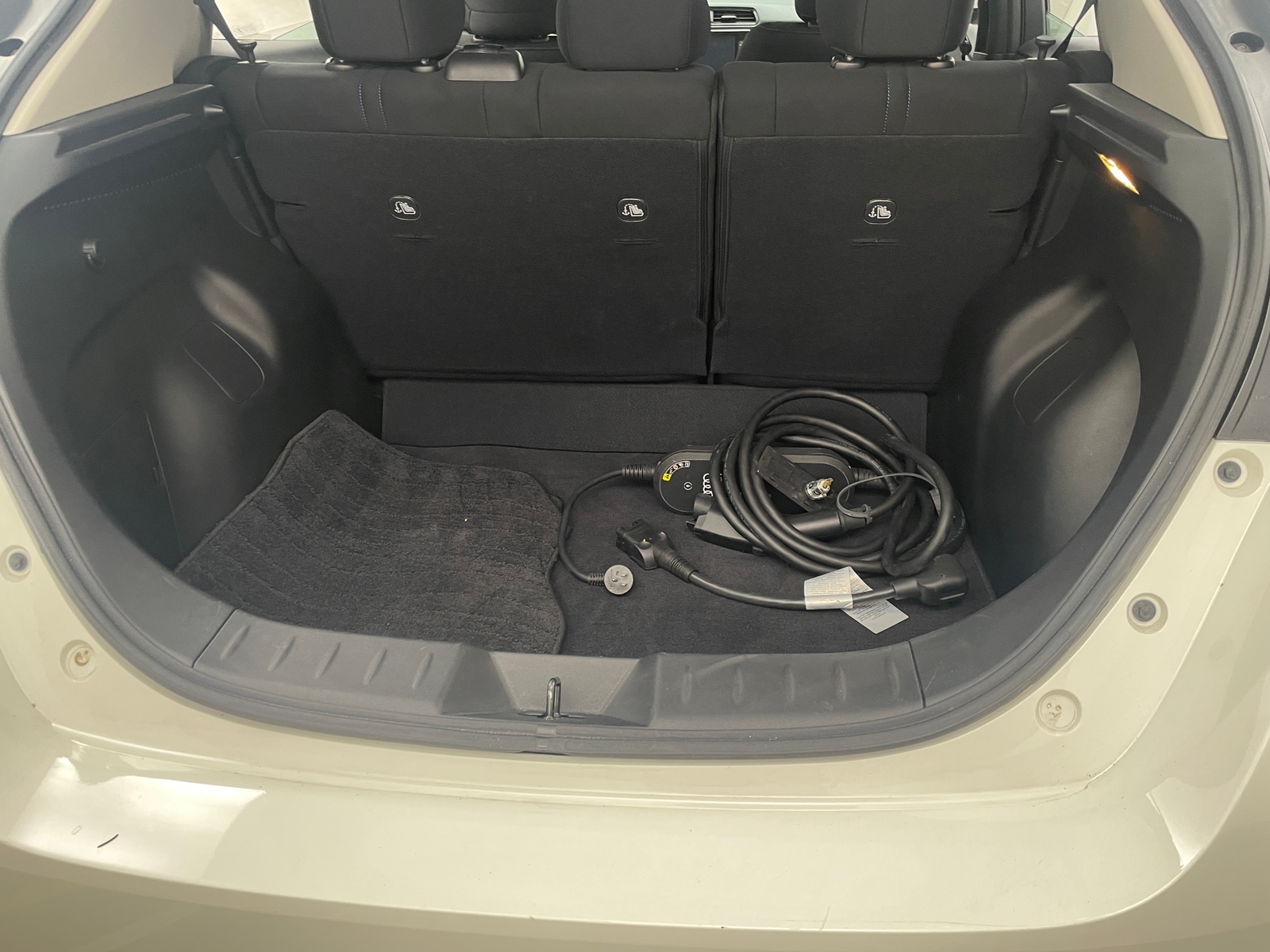 Thumbnail: 2022 Nissan Leaf - 7