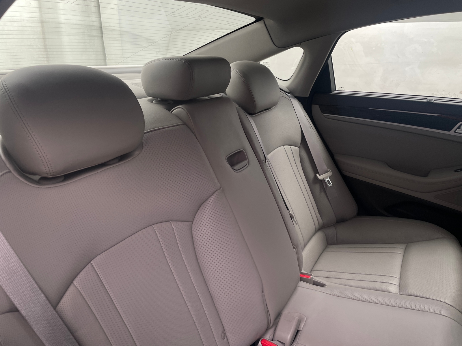 Thumbnail: 2017 Genesis G80 - 5