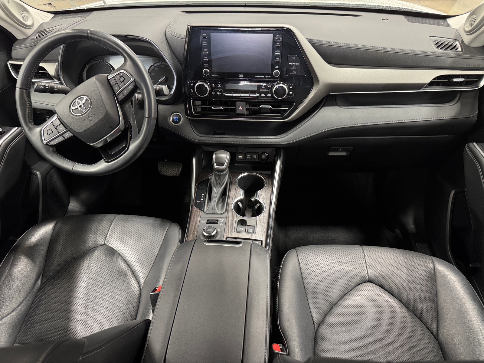 Thumbnail: 2021 Toyota Highlander - 3