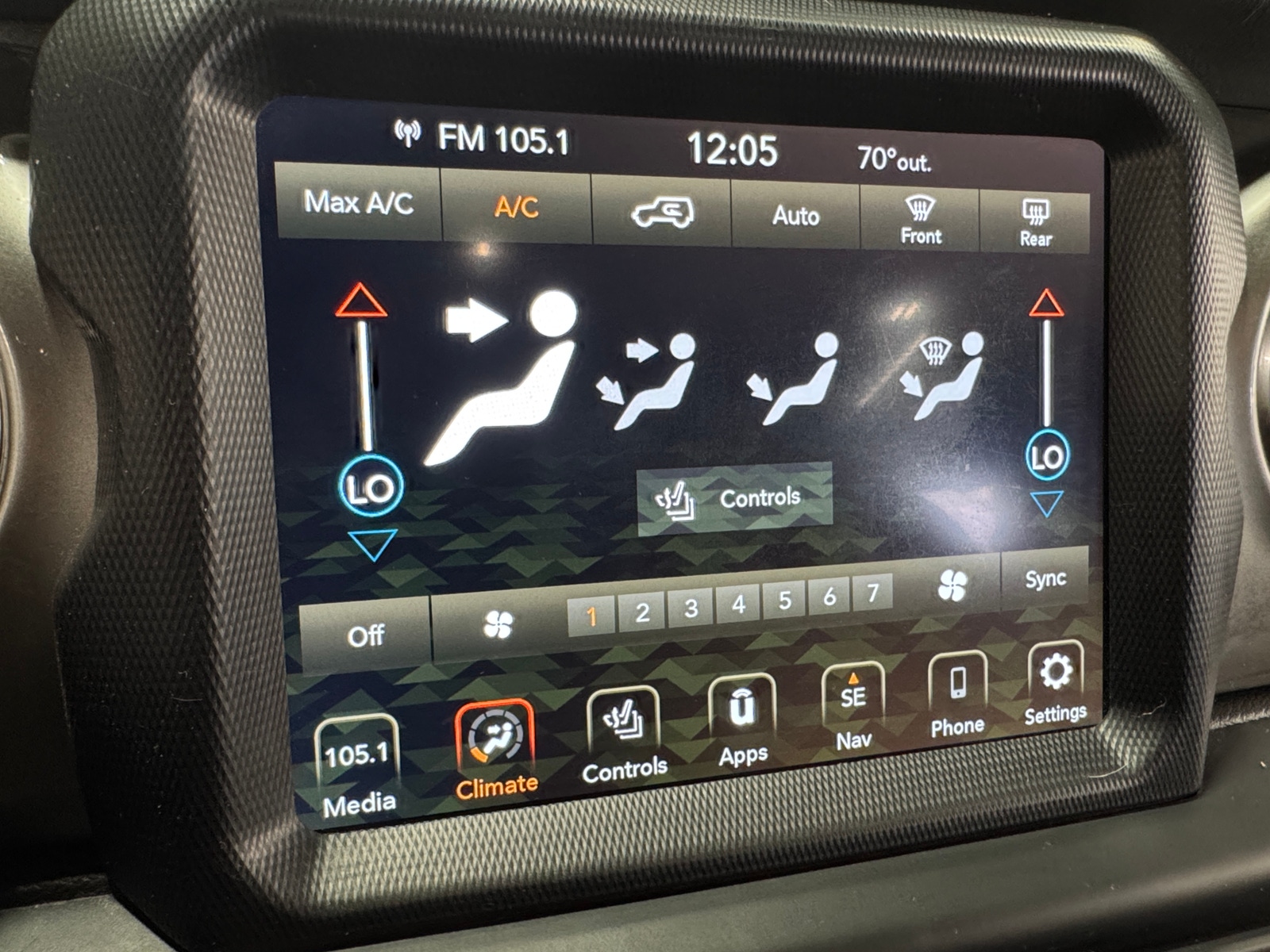Thumbnail: 2020 Jeep Wrangler - 3