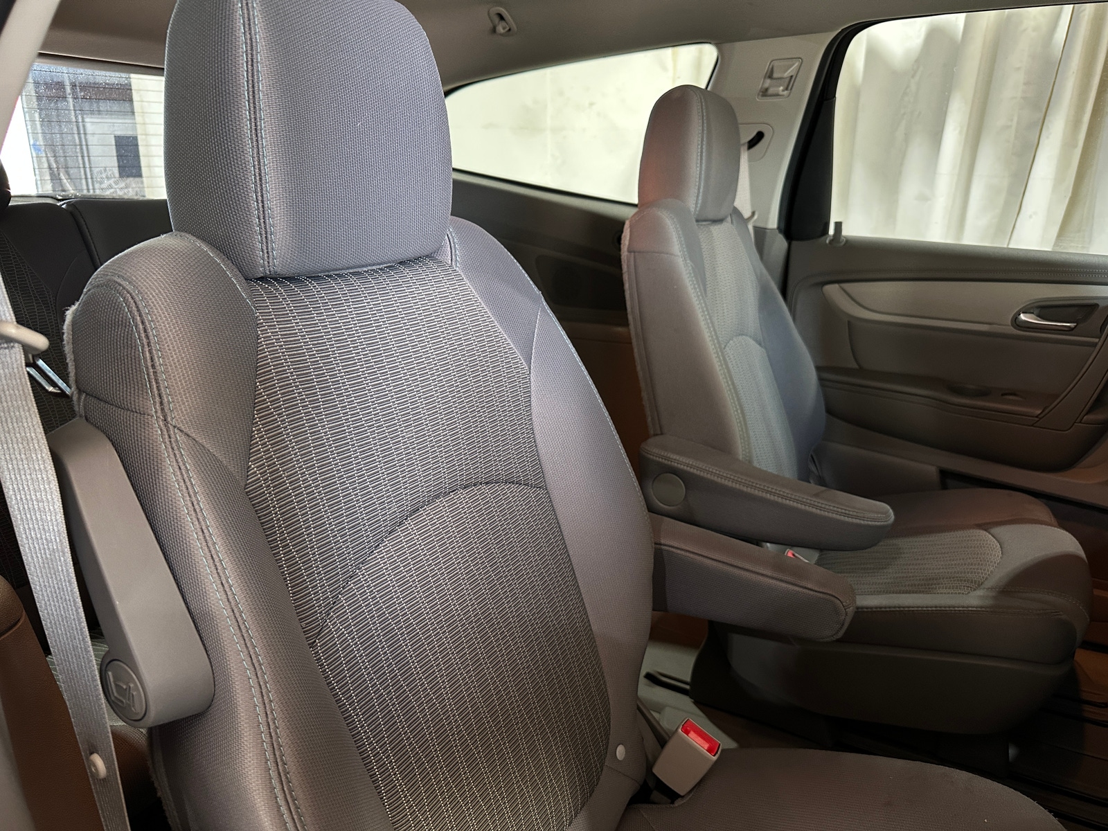 Thumbnail: 2014 Chevrolet Traverse - 6