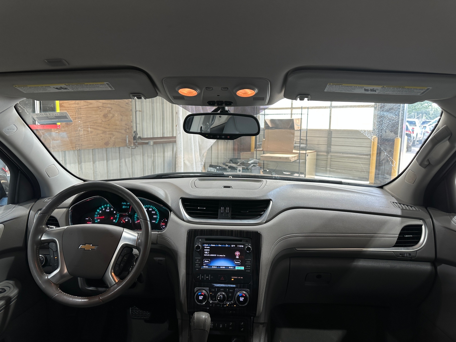 Thumbnail: 2014 Chevrolet Traverse - 3