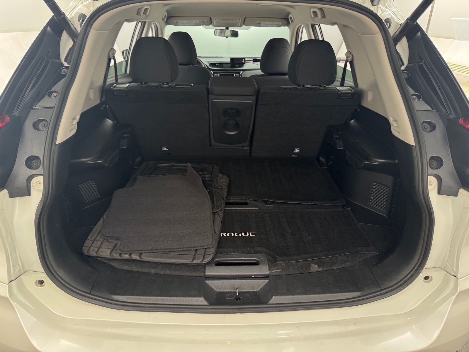 Thumbnail: 2018 Nissan Rogue - 7