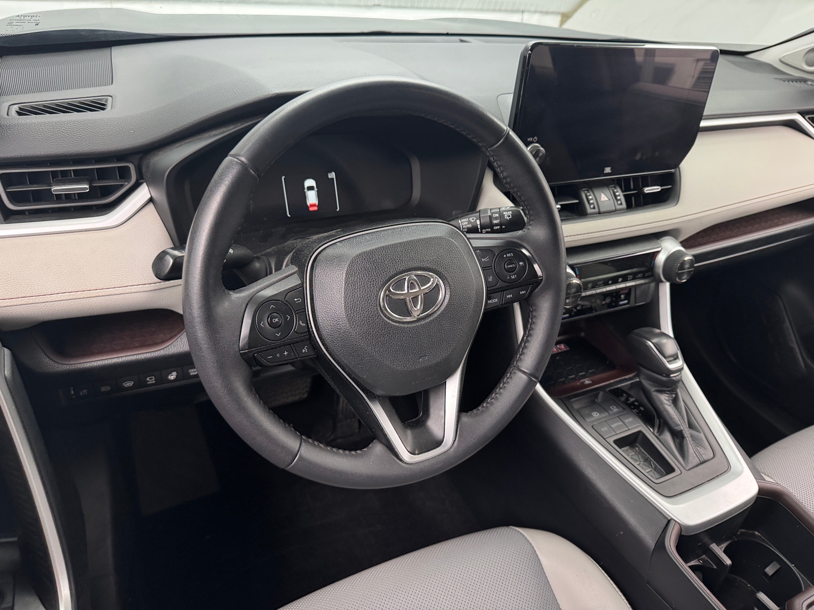Thumbnail: 2023 Toyota RAV4 - 4