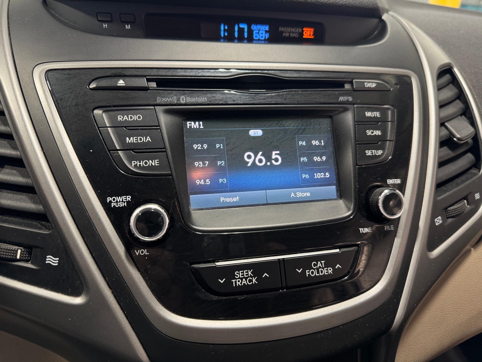 Thumbnail: 2016 Hyundai Elantra - 4
