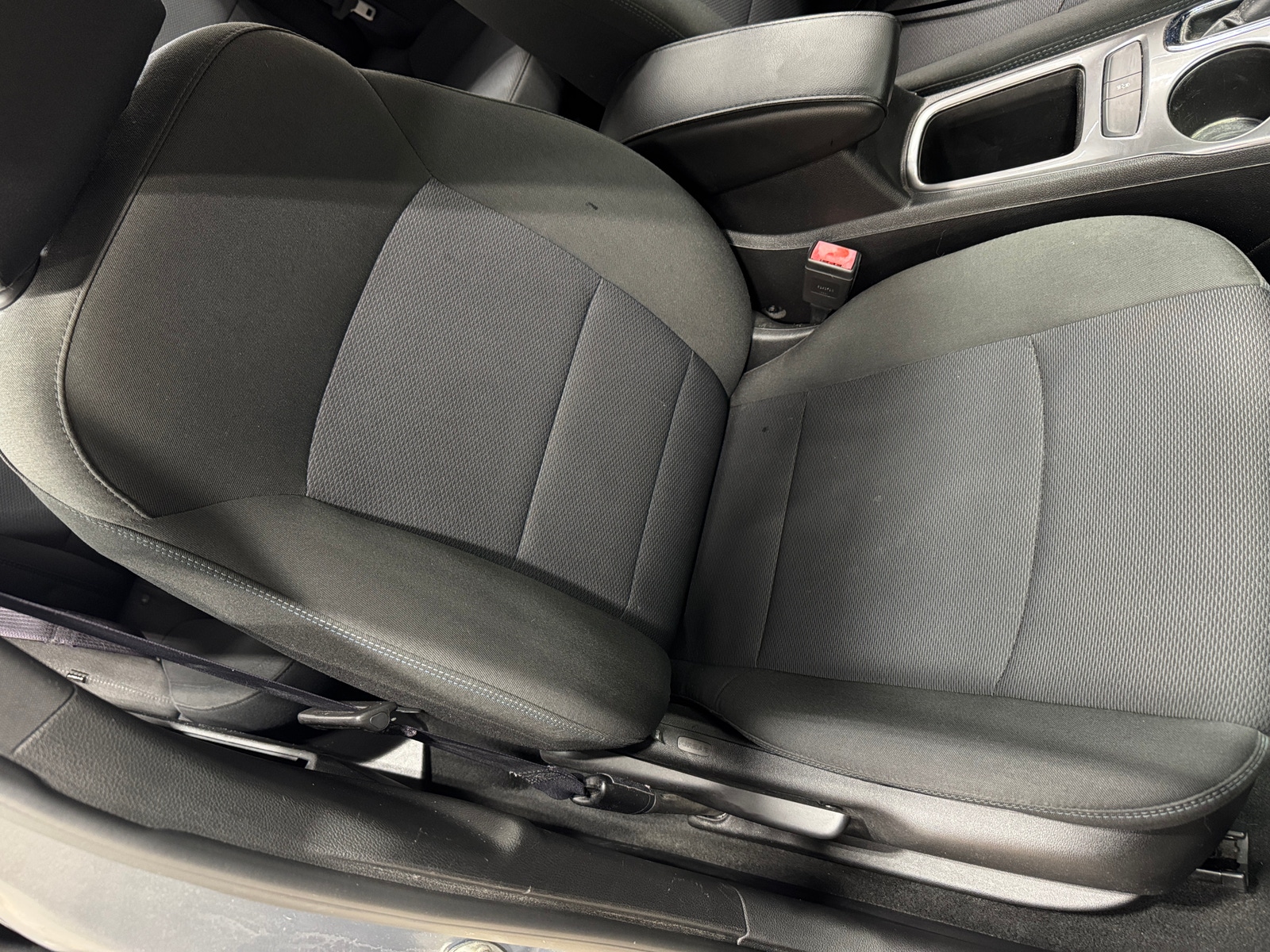 Thumbnail: 2017 Chevrolet Cruze - 2