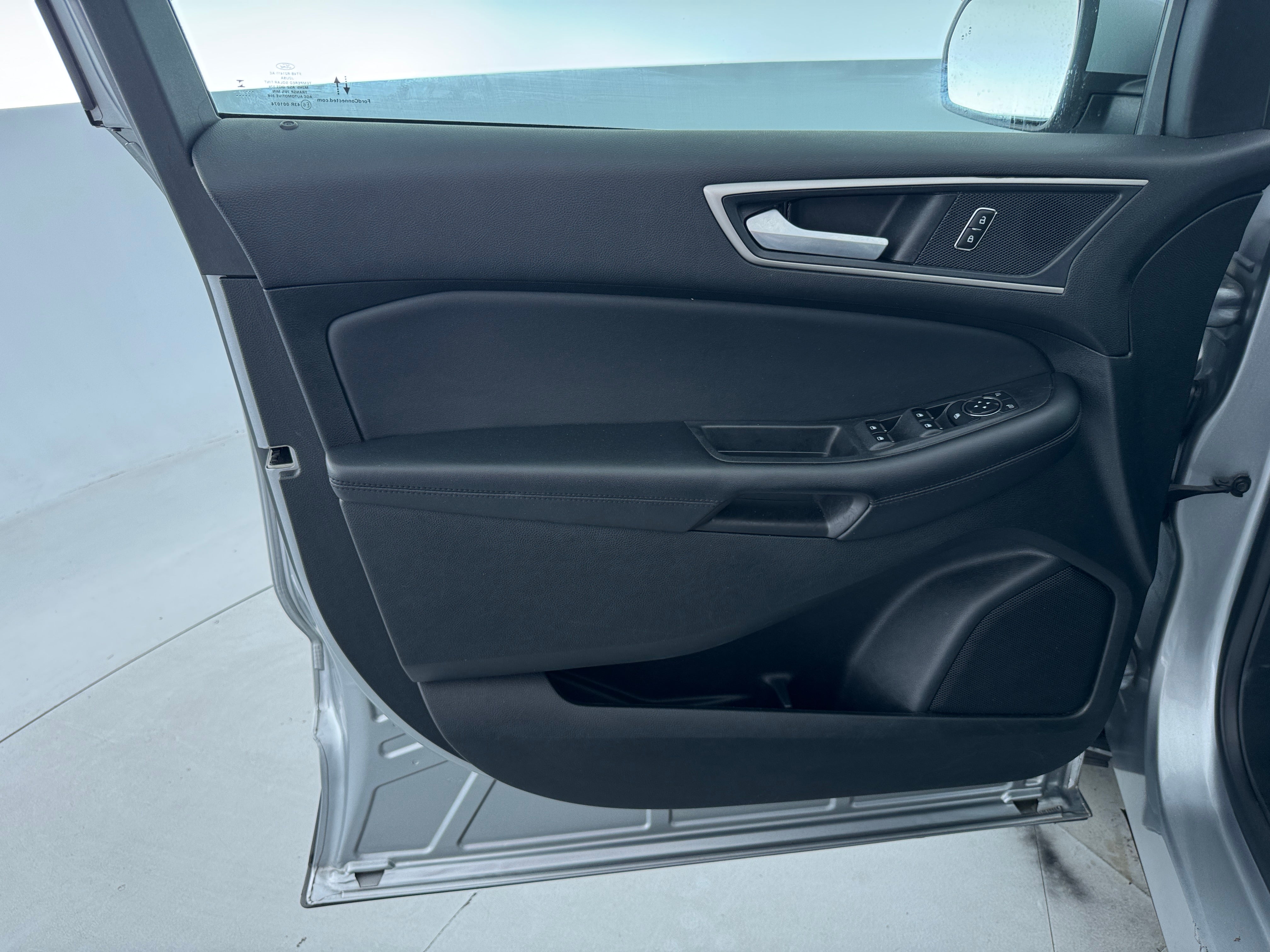 2023 Ford Edge