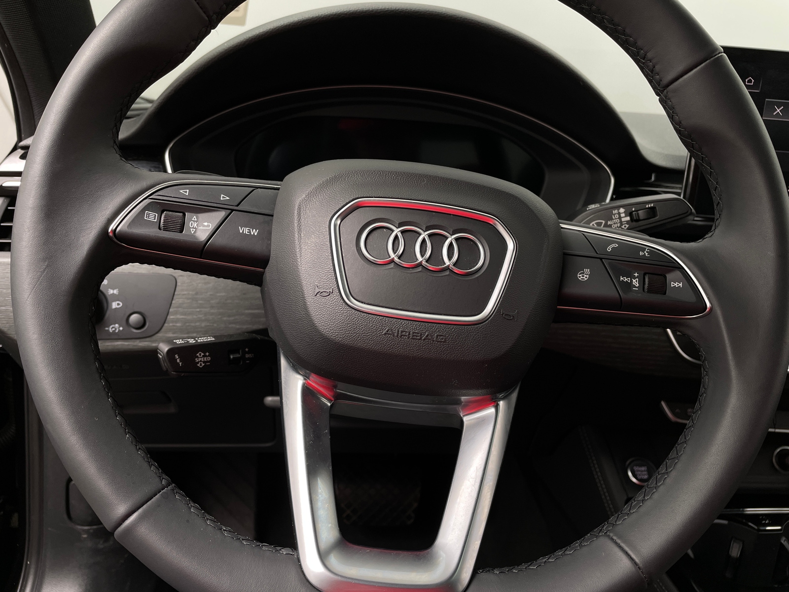 Thumbnail: 2021 Audi A4 - 4