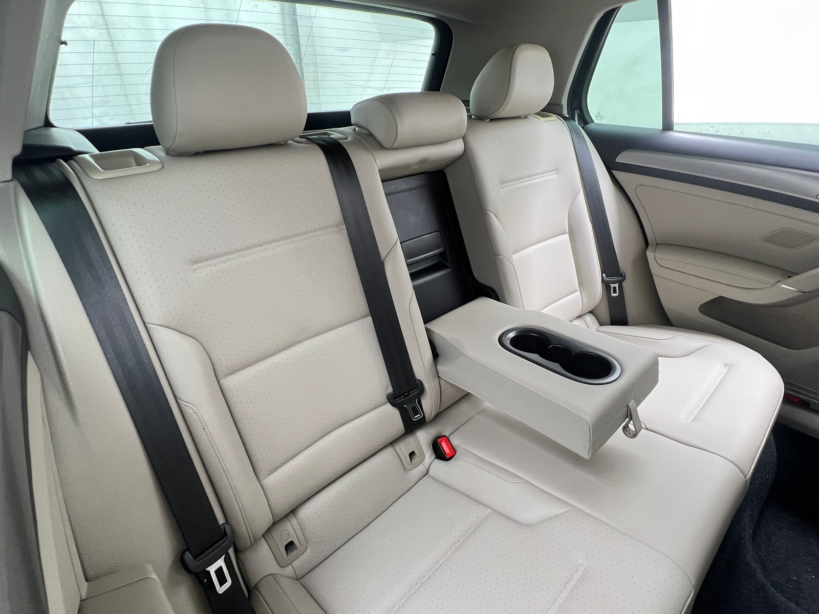 Thumbnail: 2017 Volkswagen Golf - 6