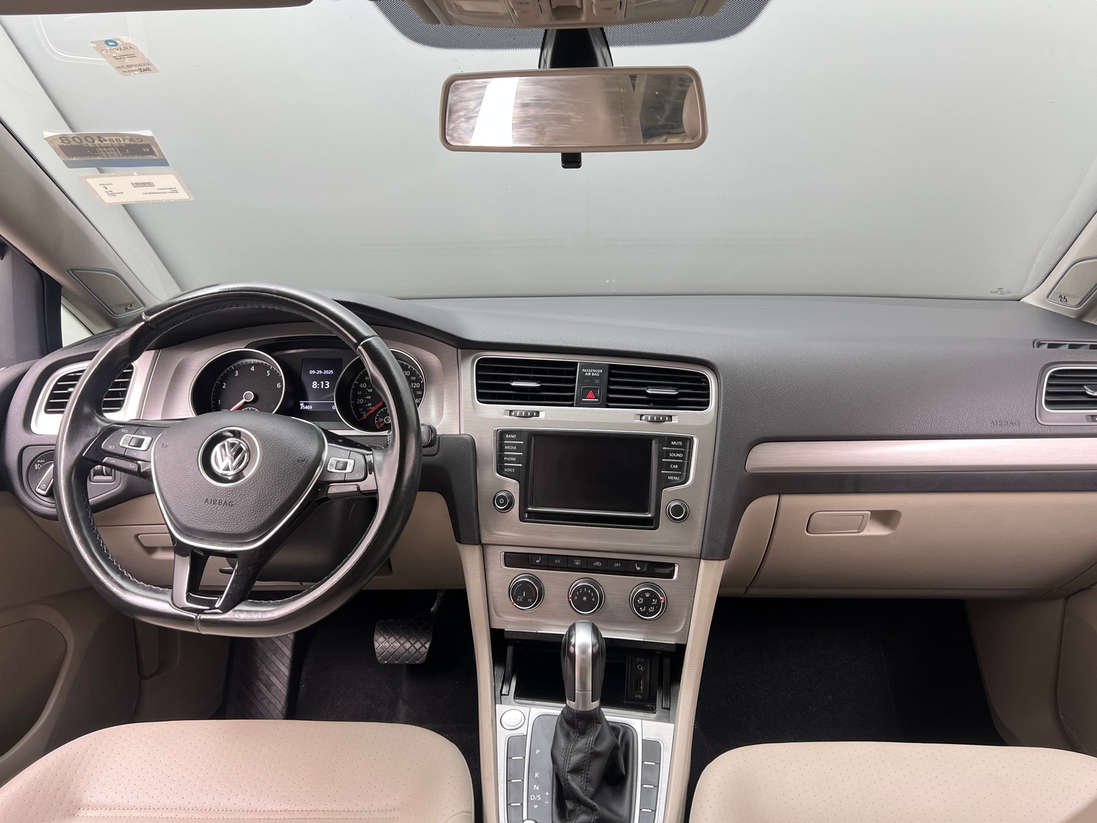 Thumbnail: 2017 Volkswagen Golf - 3