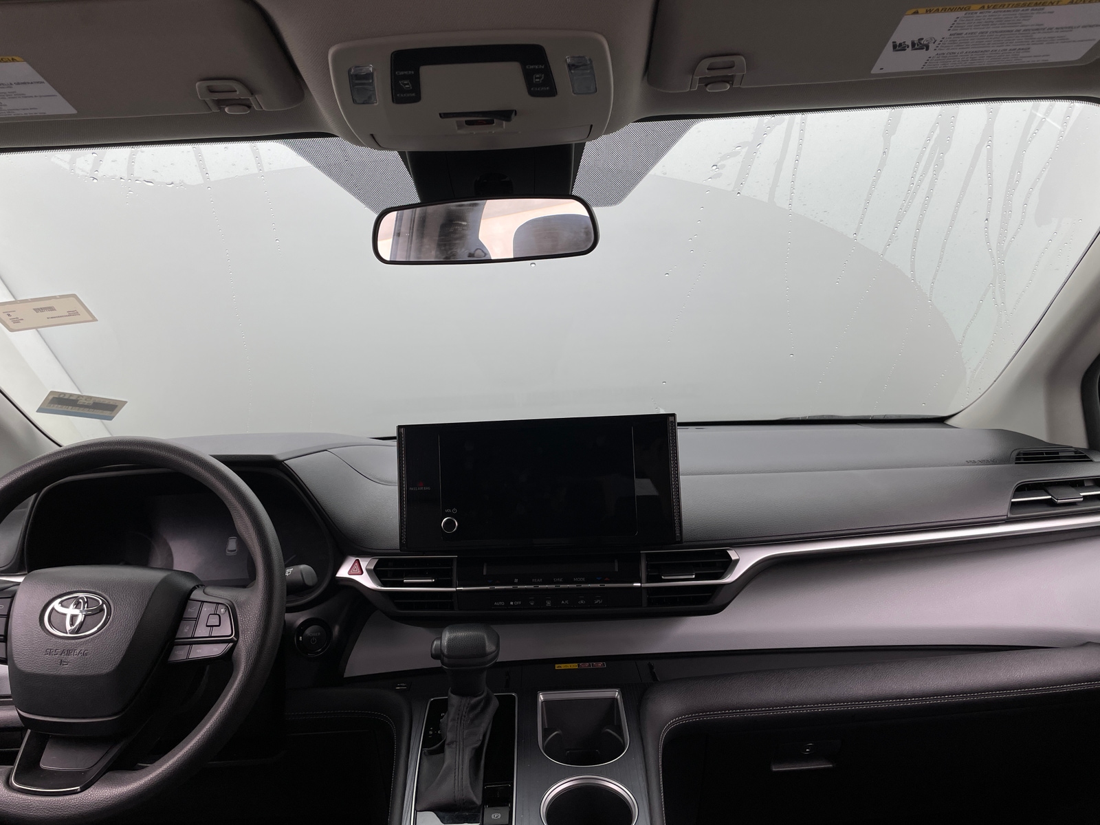 Thumbnail: 2025 Toyota Sienna - 3