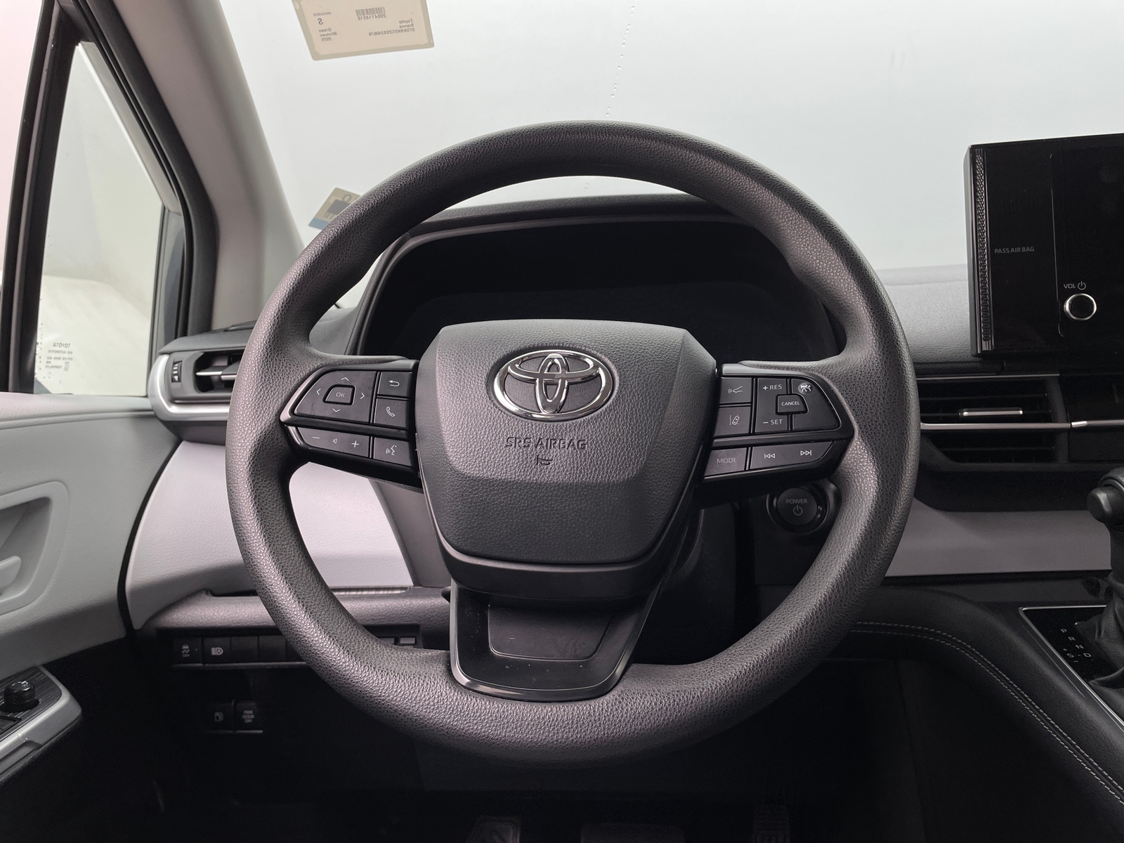 Thumbnail: 2025 Toyota Sienna - 5
