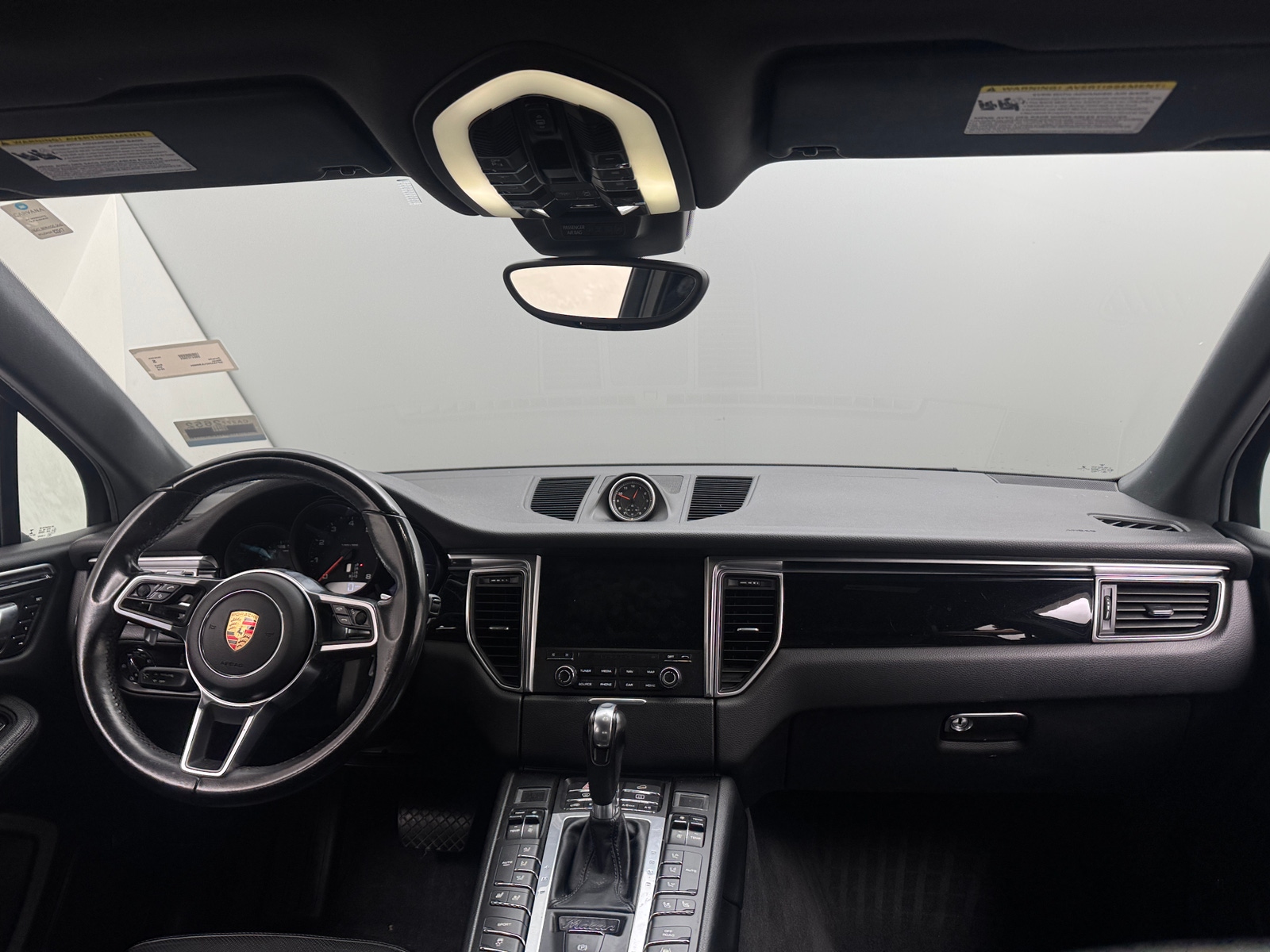 Thumbnail: 2018 Porsche Macan - 2