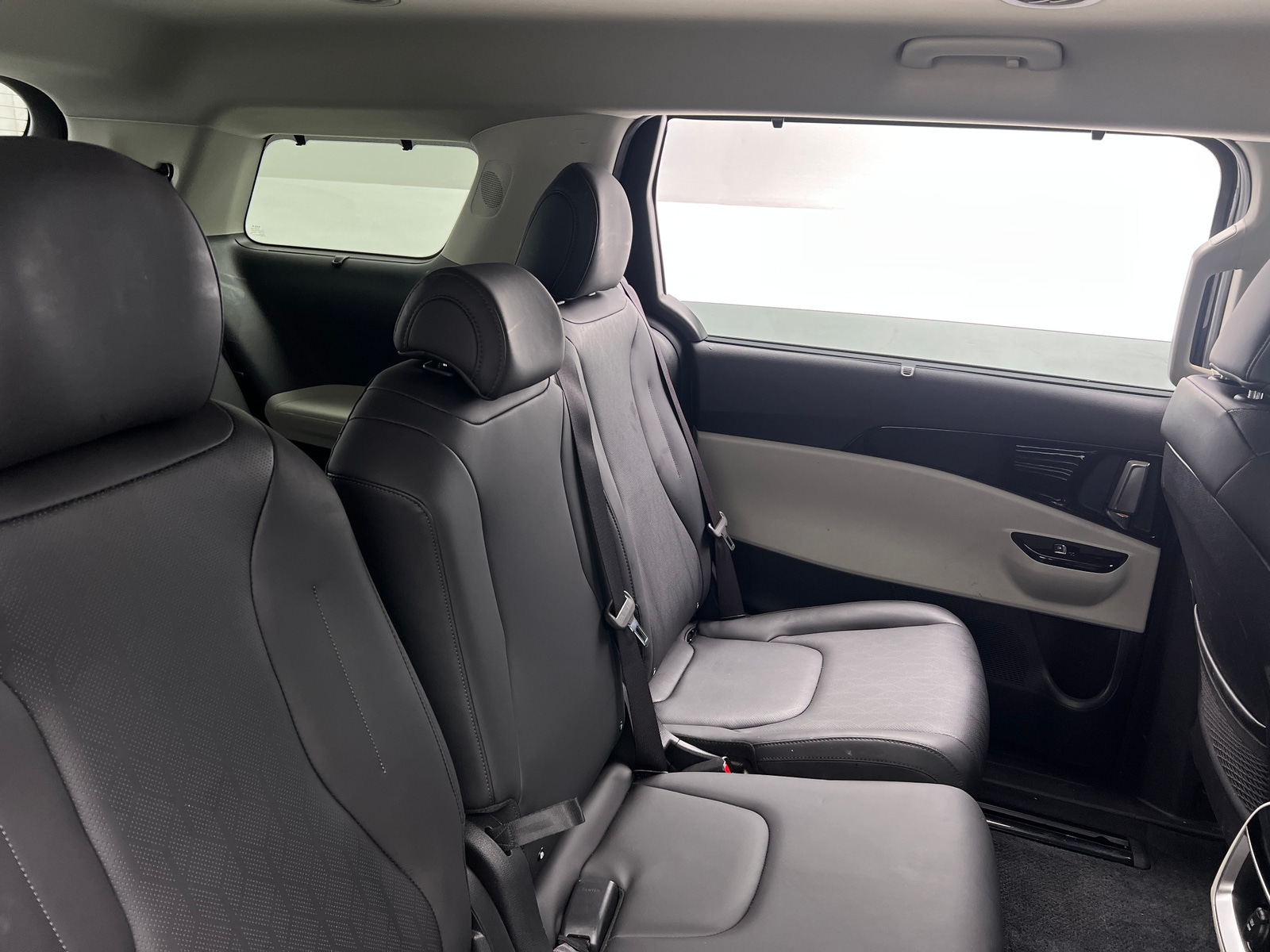 Thumbnail: 2024 Kia Carnival - 6