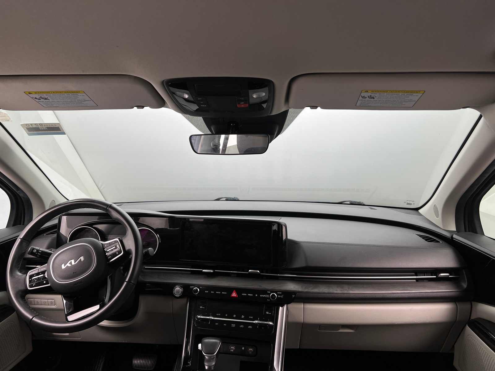 Thumbnail: 2024 Kia Carnival - 3