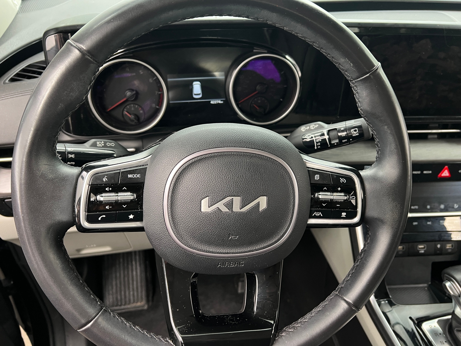 Thumbnail: 2024 Kia Carnival - 5