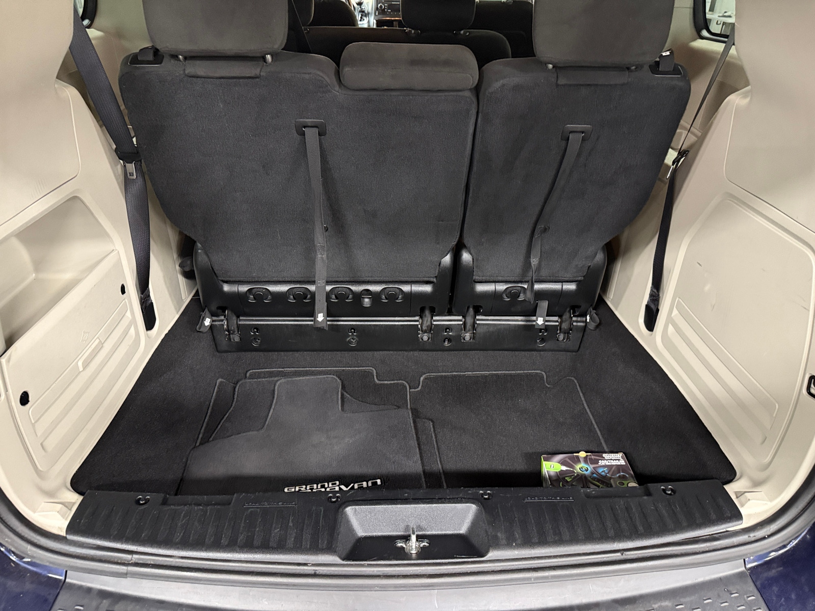 Thumbnail: 2017 Dodge Grand Caravan - 7