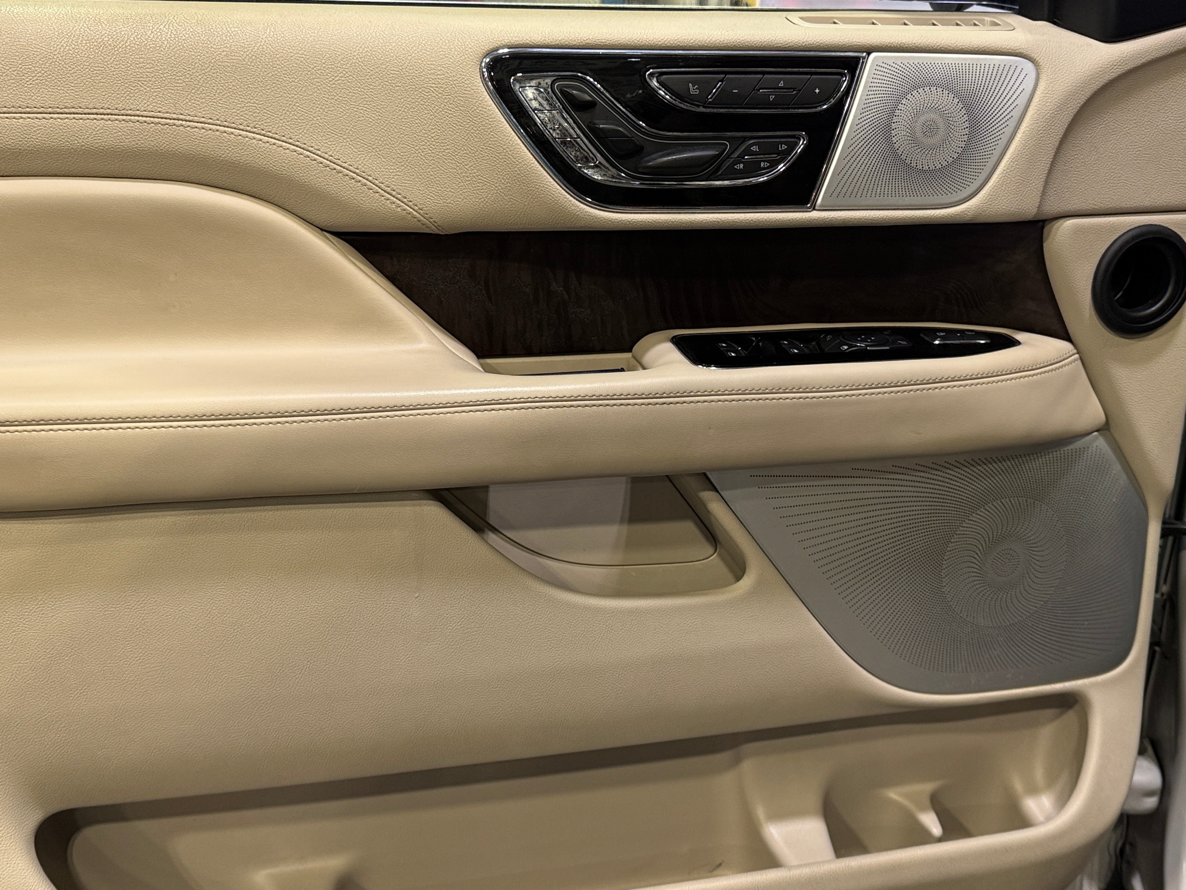 2020 Lincoln Navigator