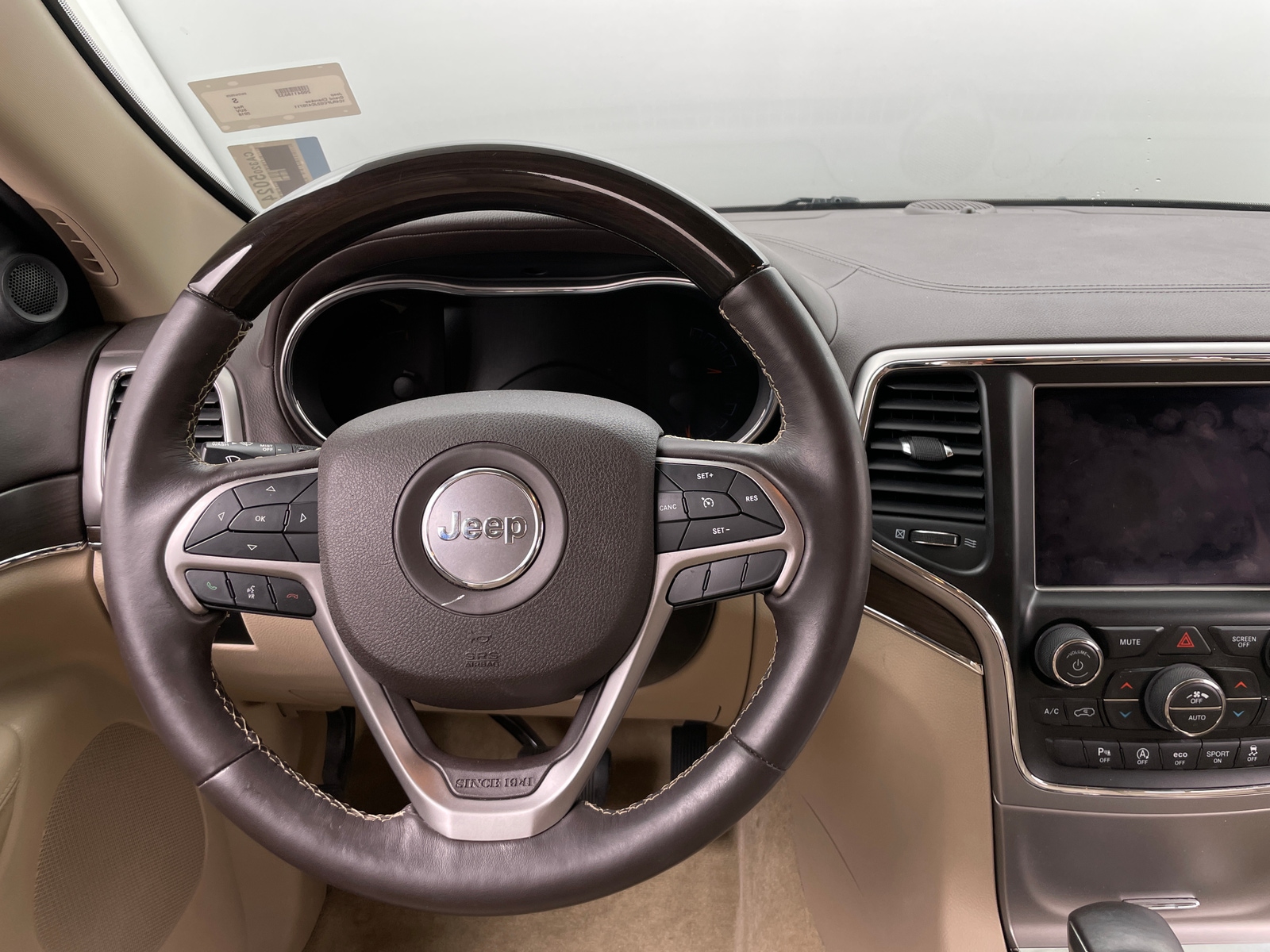 Thumbnail: 2018 Jeep Grand Cherokee - 4