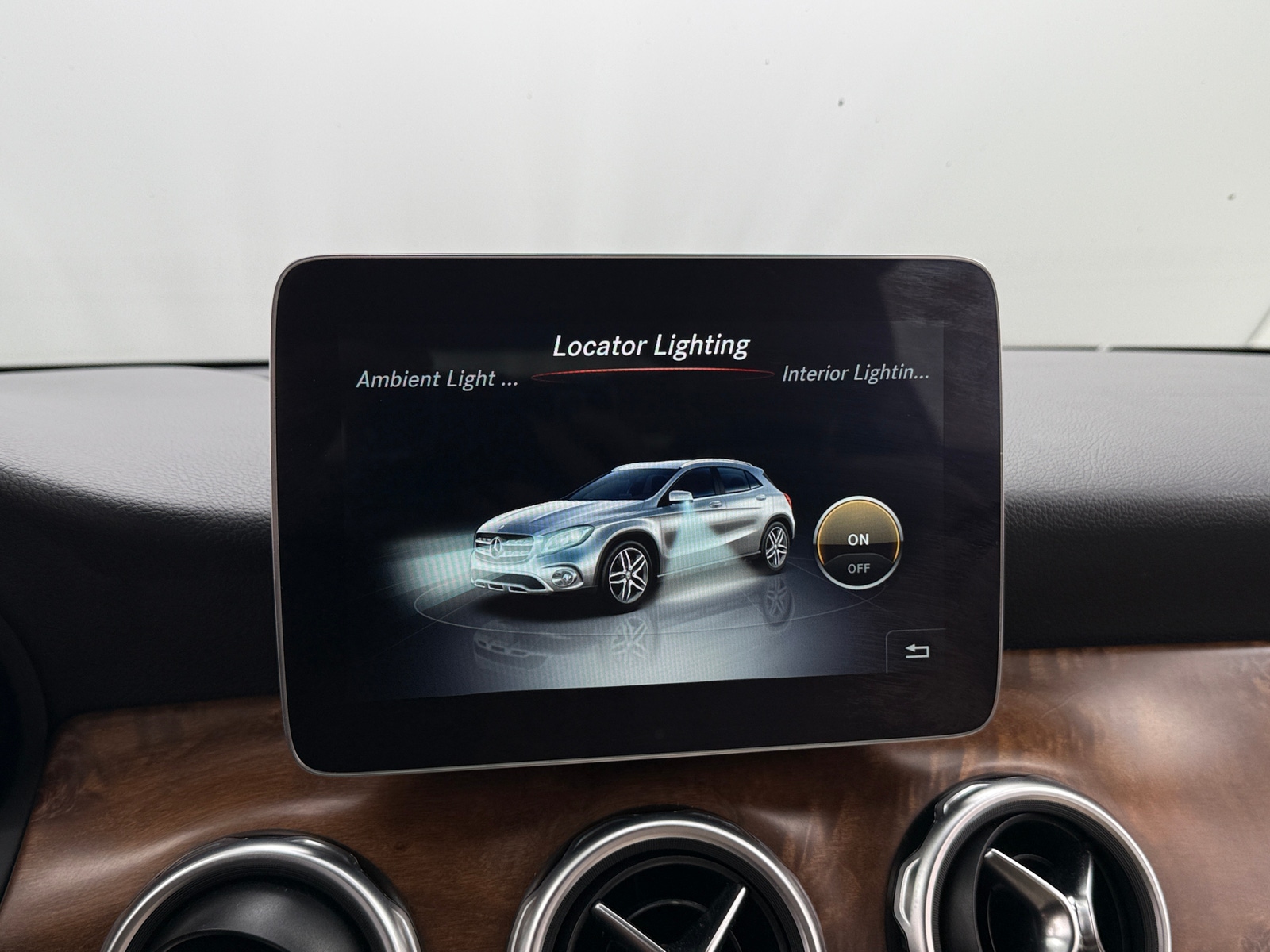 Thumbnail: 2019 Mercedes-Benz GLA - 3