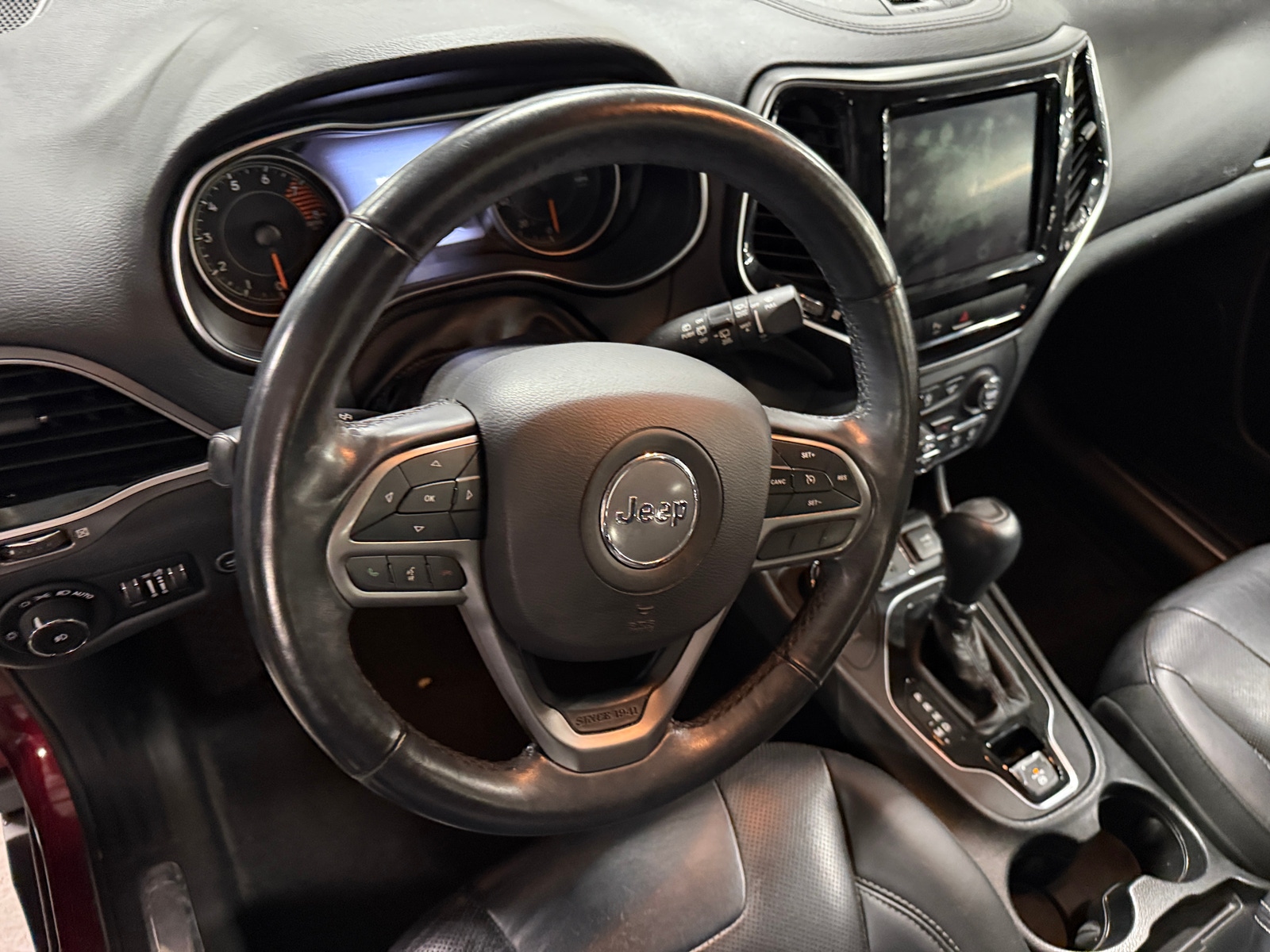 Thumbnail: 2019 Jeep Cherokee - 4