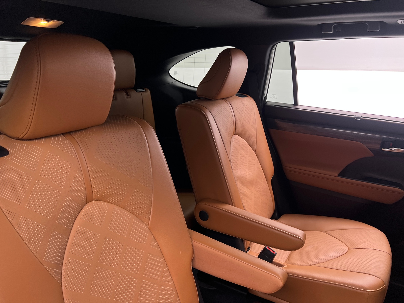 Thumbnail: 2022 Toyota Highlander - 5