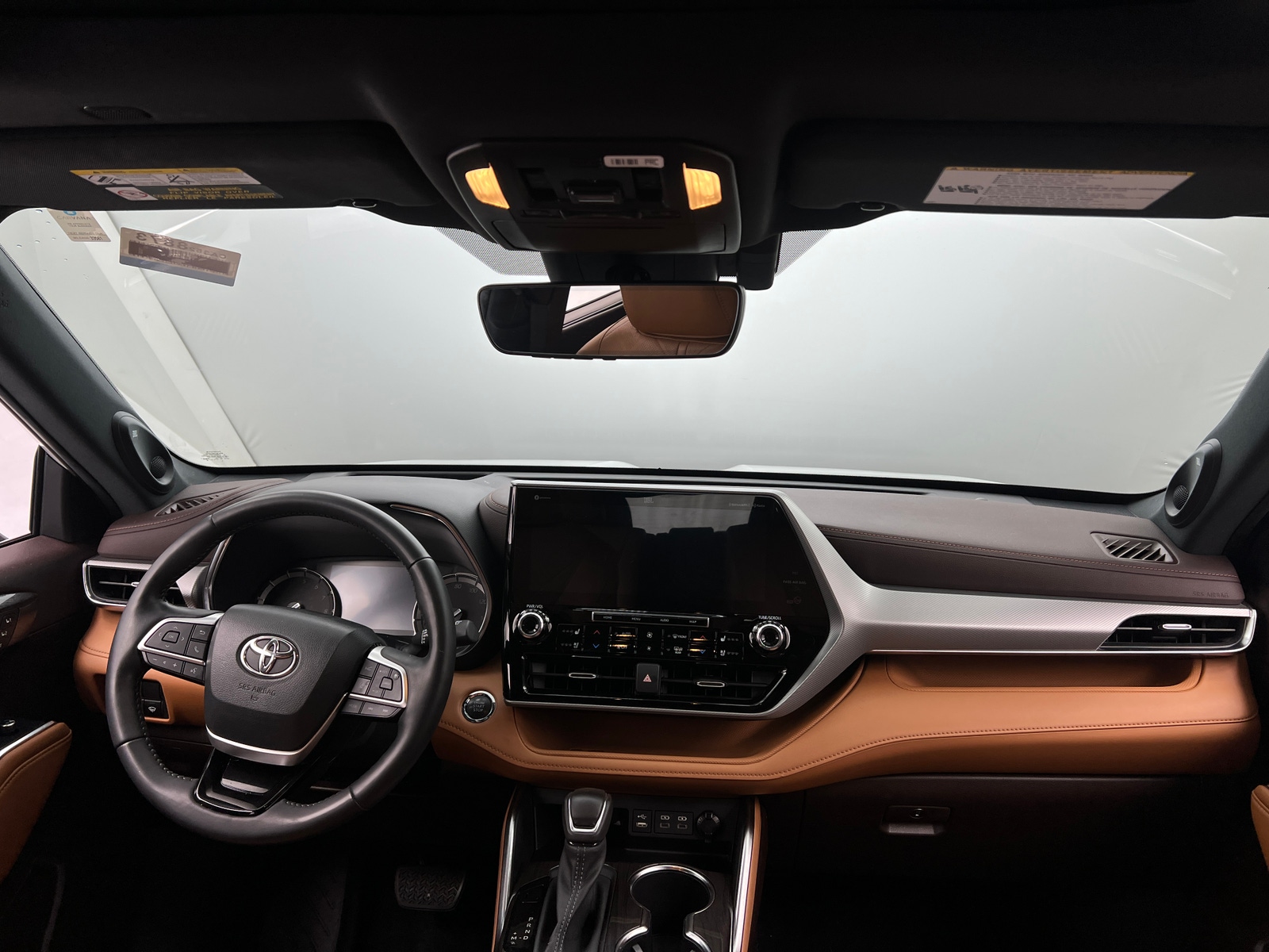 Thumbnail: 2022 Toyota Highlander - 2