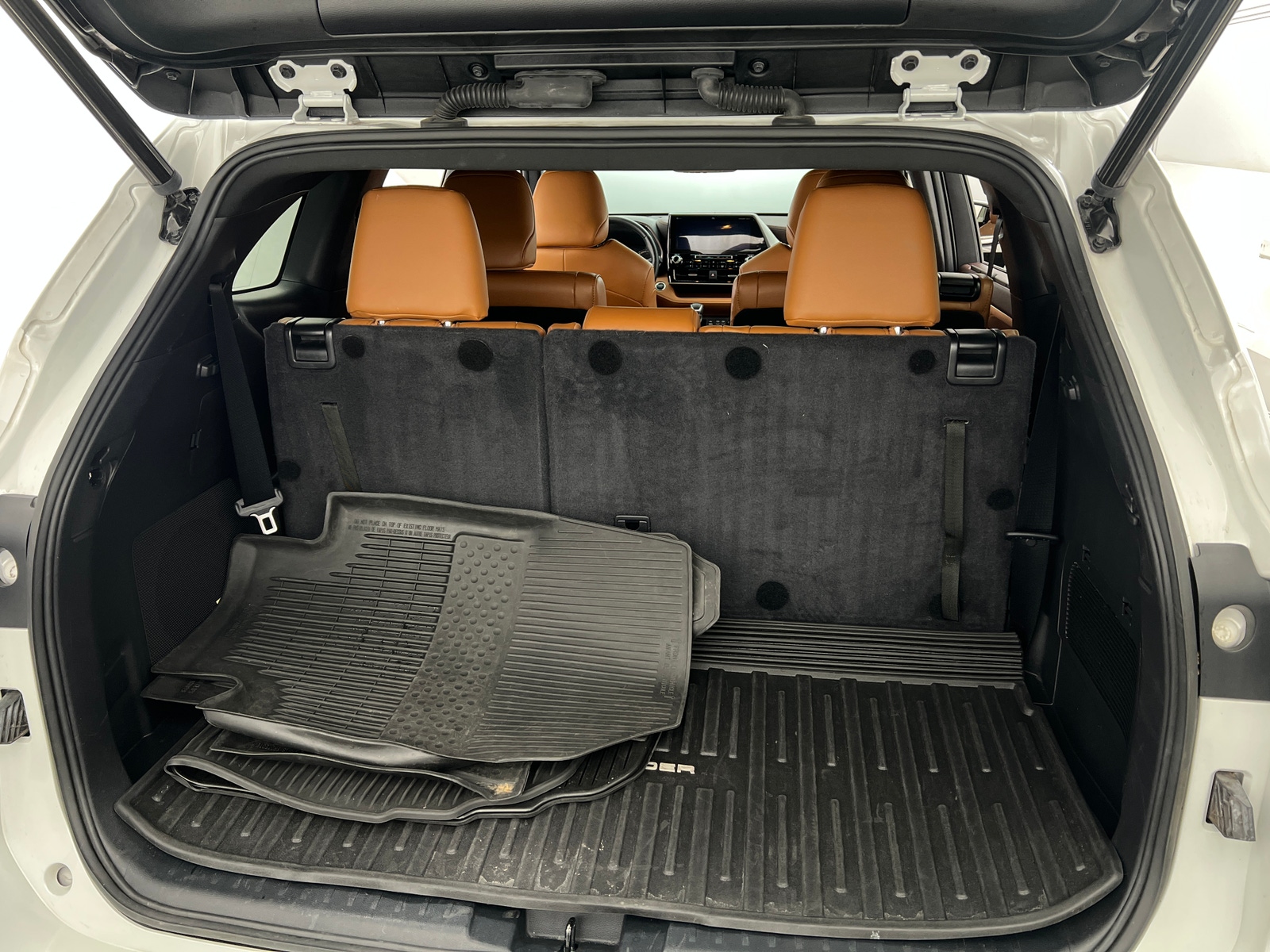 Thumbnail: 2022 Toyota Highlander - 6