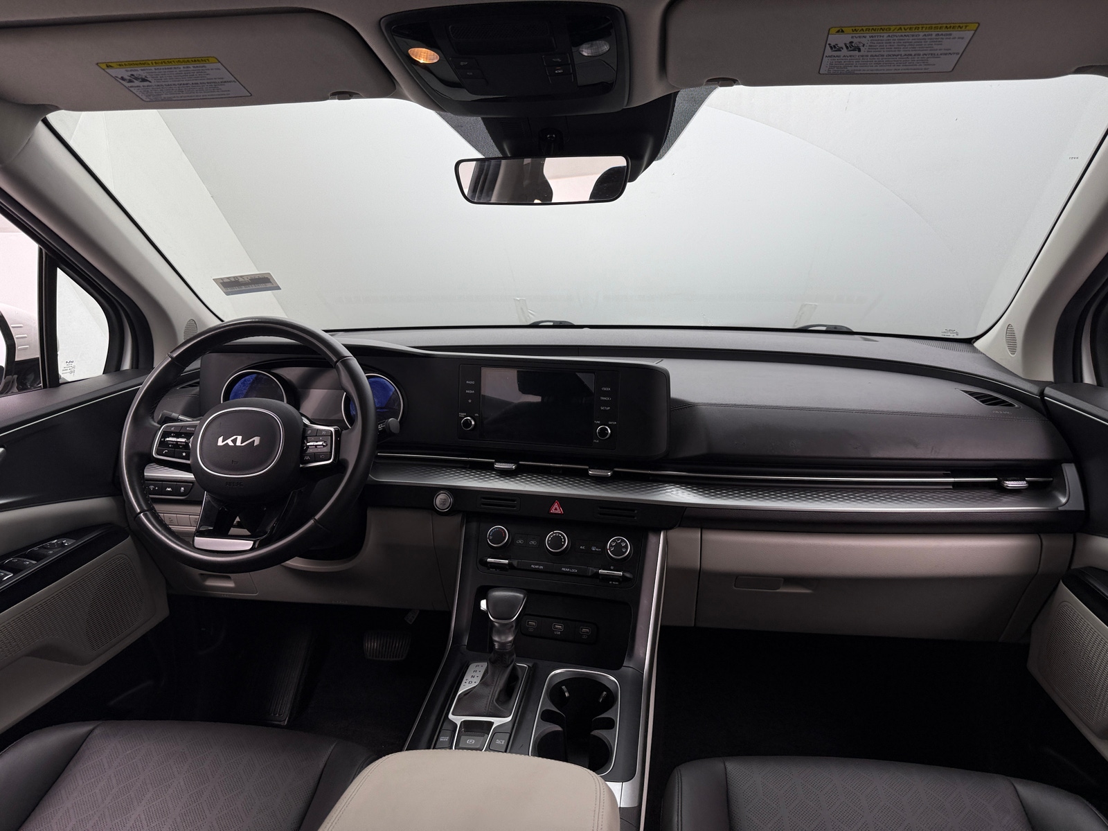Thumbnail: 2023 Kia Carnival - 2