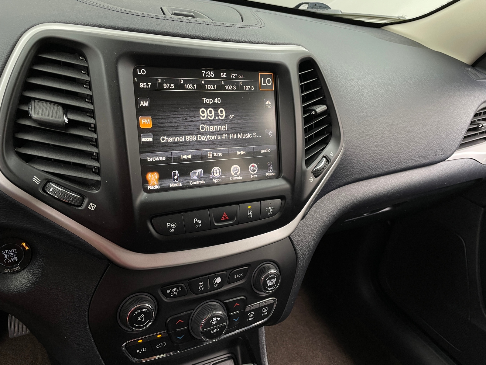Thumbnail: 2015 Jeep Cherokee - 3