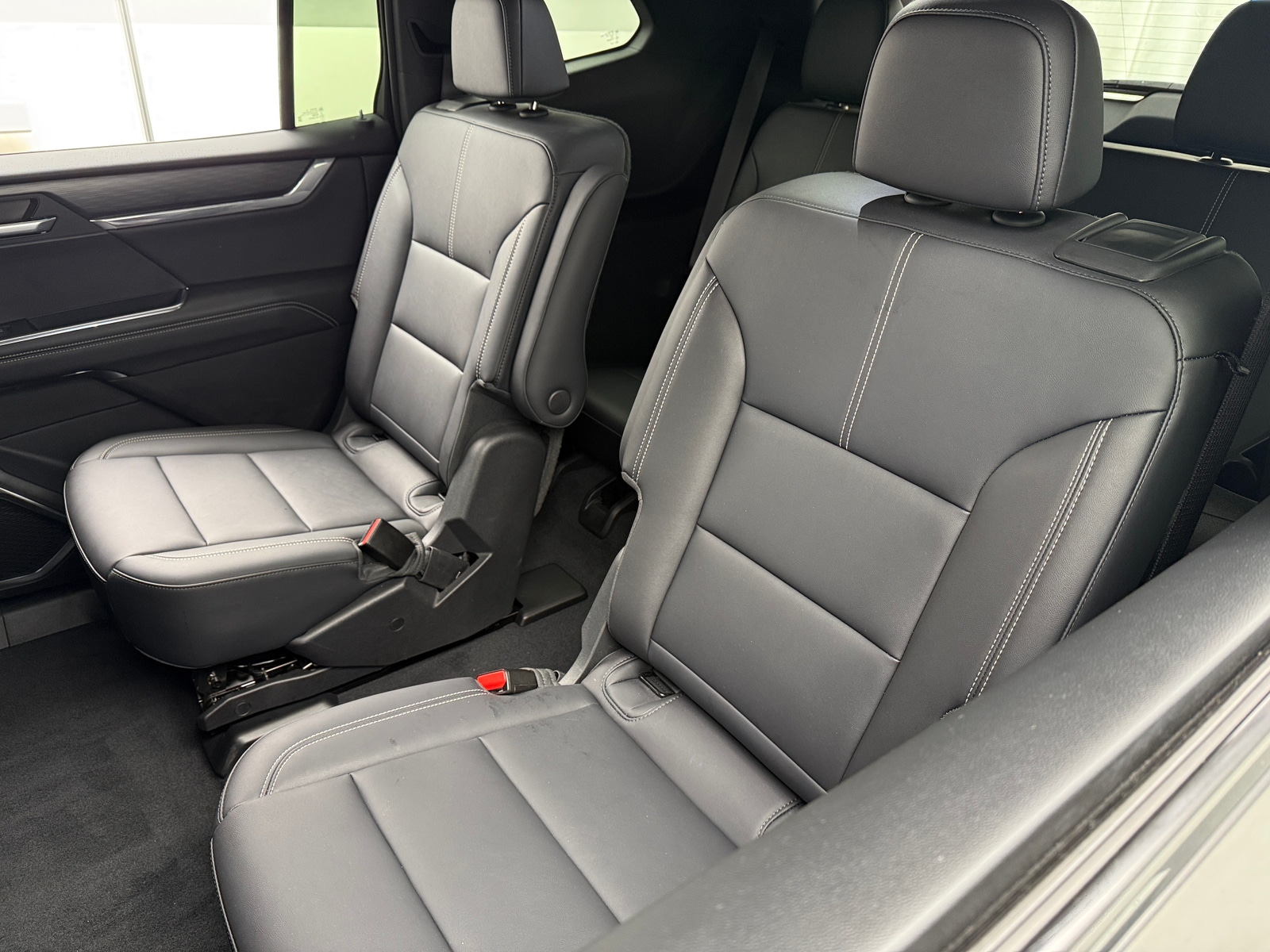Thumbnail: 2024 GMC Acadia - 5