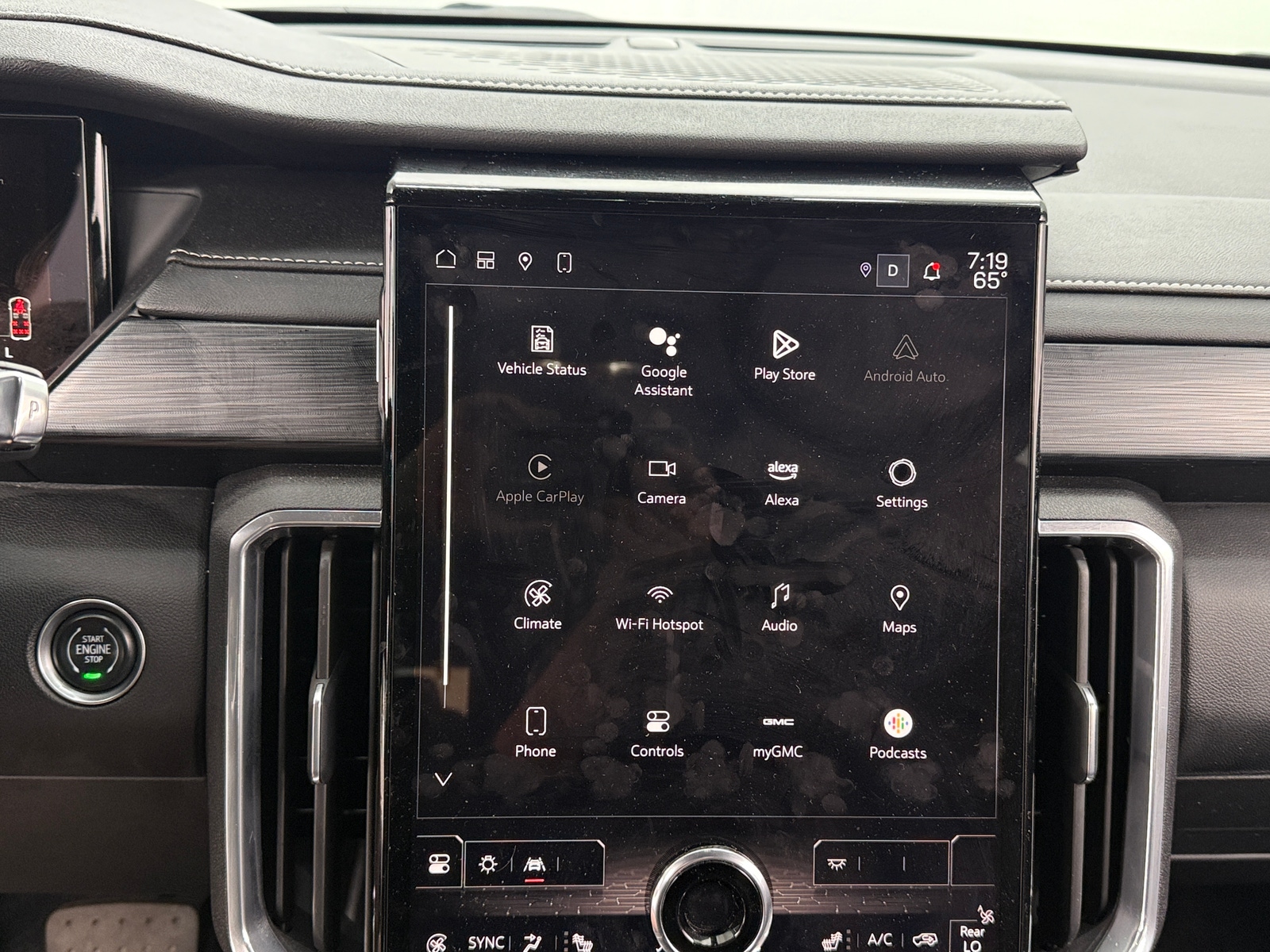 Thumbnail: 2024 GMC Acadia - 3