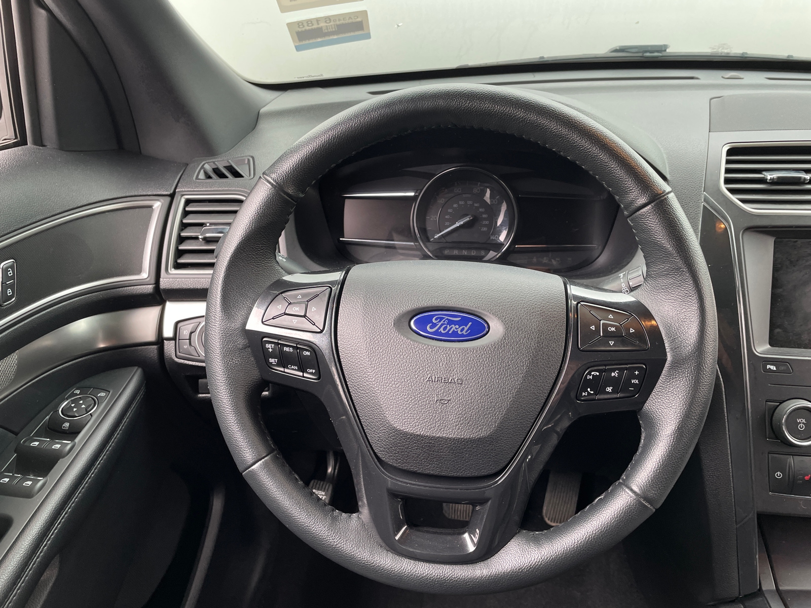 Thumbnail: 2019 Ford Explorer - 5