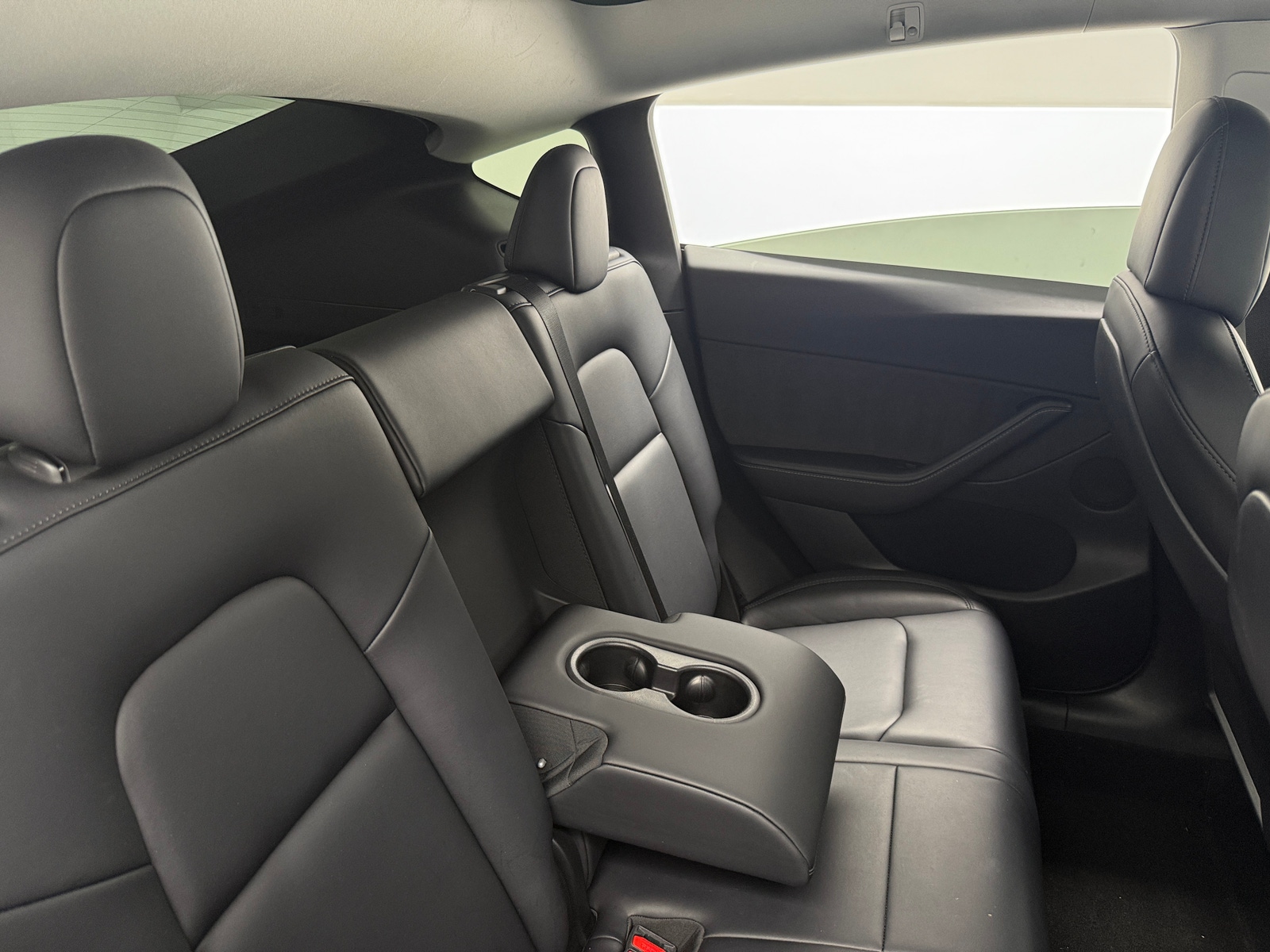 Thumbnail: 2022 Tesla Model Y - 5
