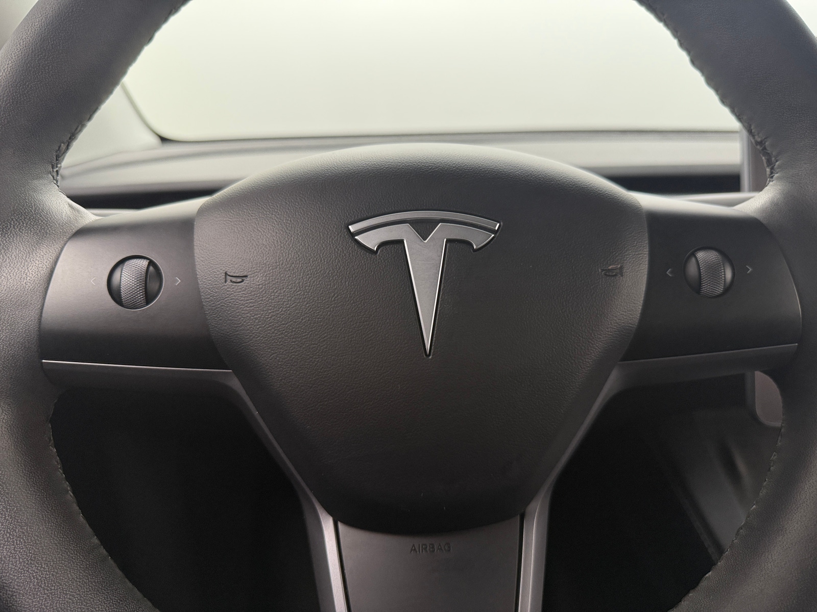 Thumbnail: 2022 Tesla Model Y - 4