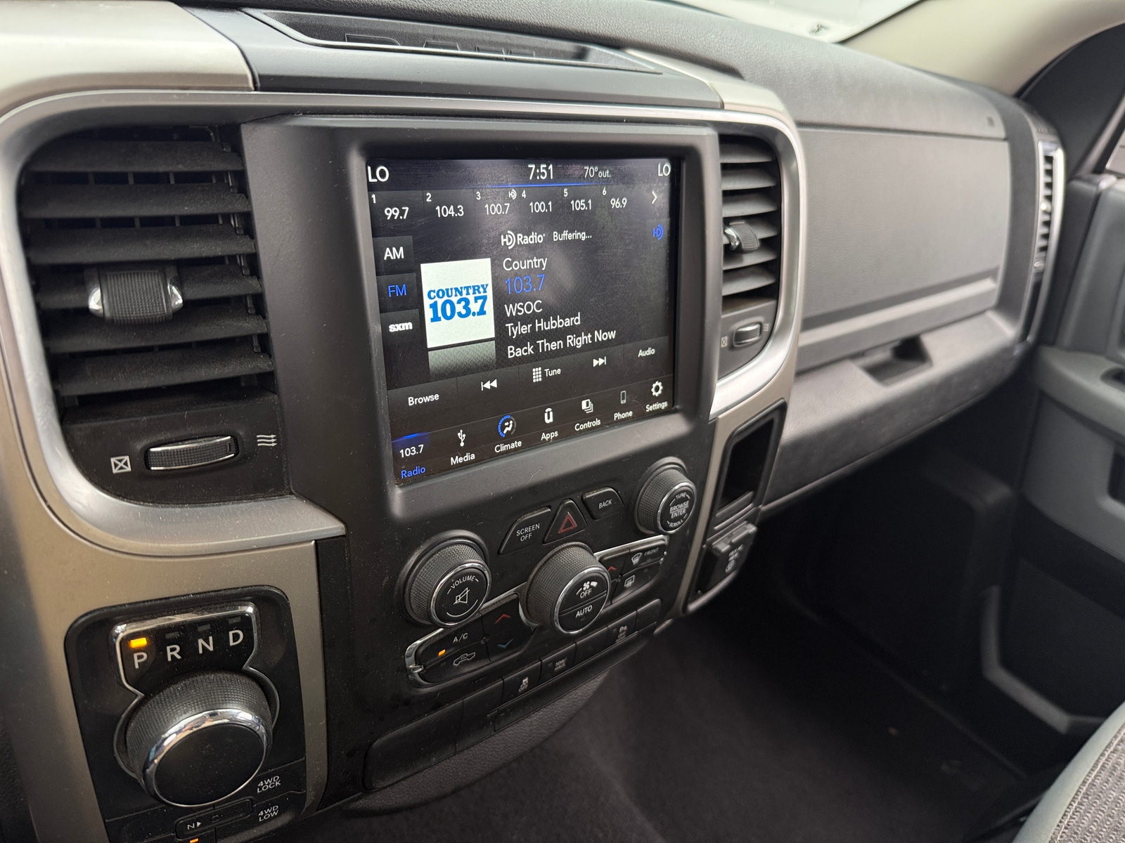 Thumbnail: 2019 RAM 1500 Classic - 4