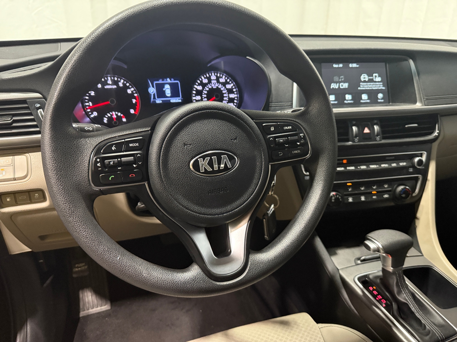 Thumbnail: 2018 Kia Optima - 5