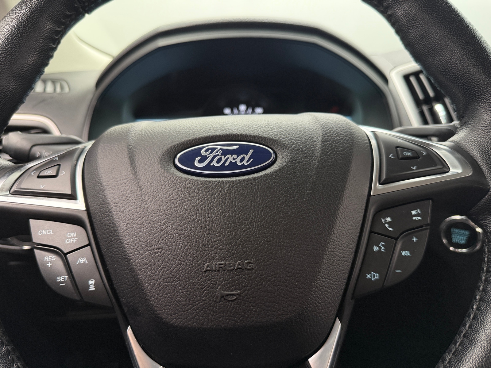 Thumbnail: 2023 Ford Edge - 4