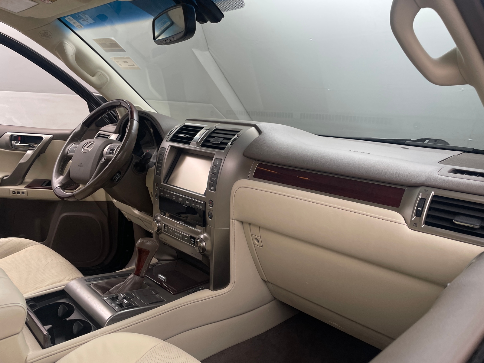 Thumbnail: 2017 Lexus GX - 2