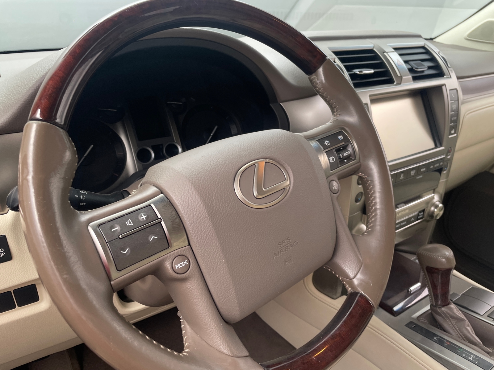 Thumbnail: 2017 Lexus GX - 4